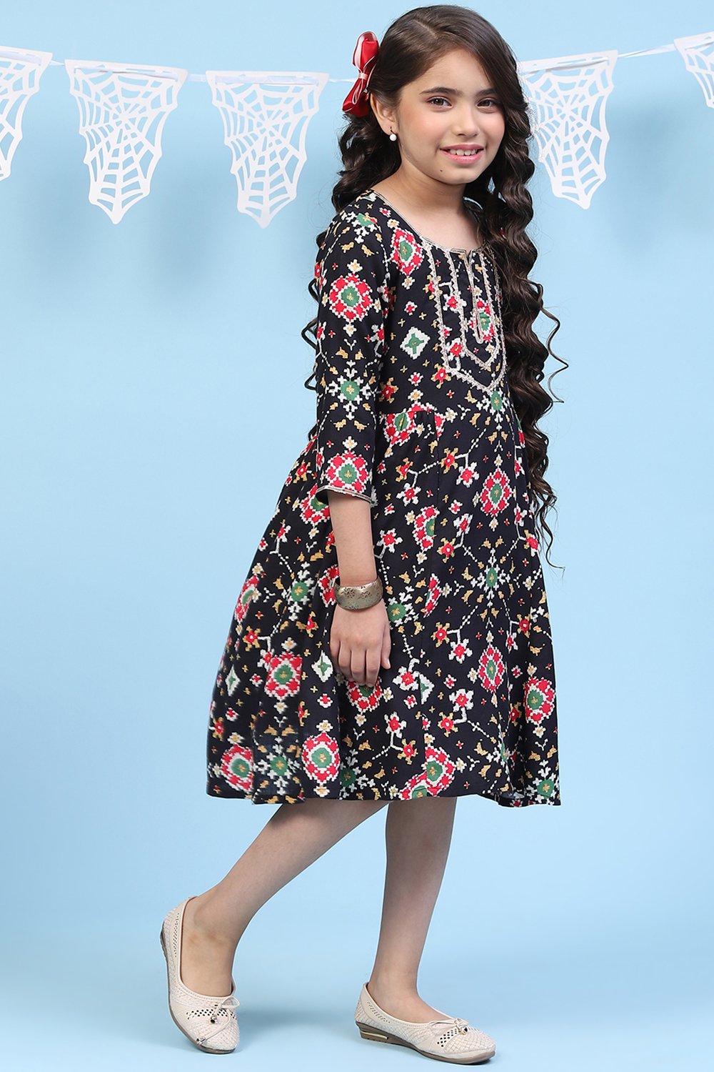 Blue Rayon Flared Printed Kurta image number 3