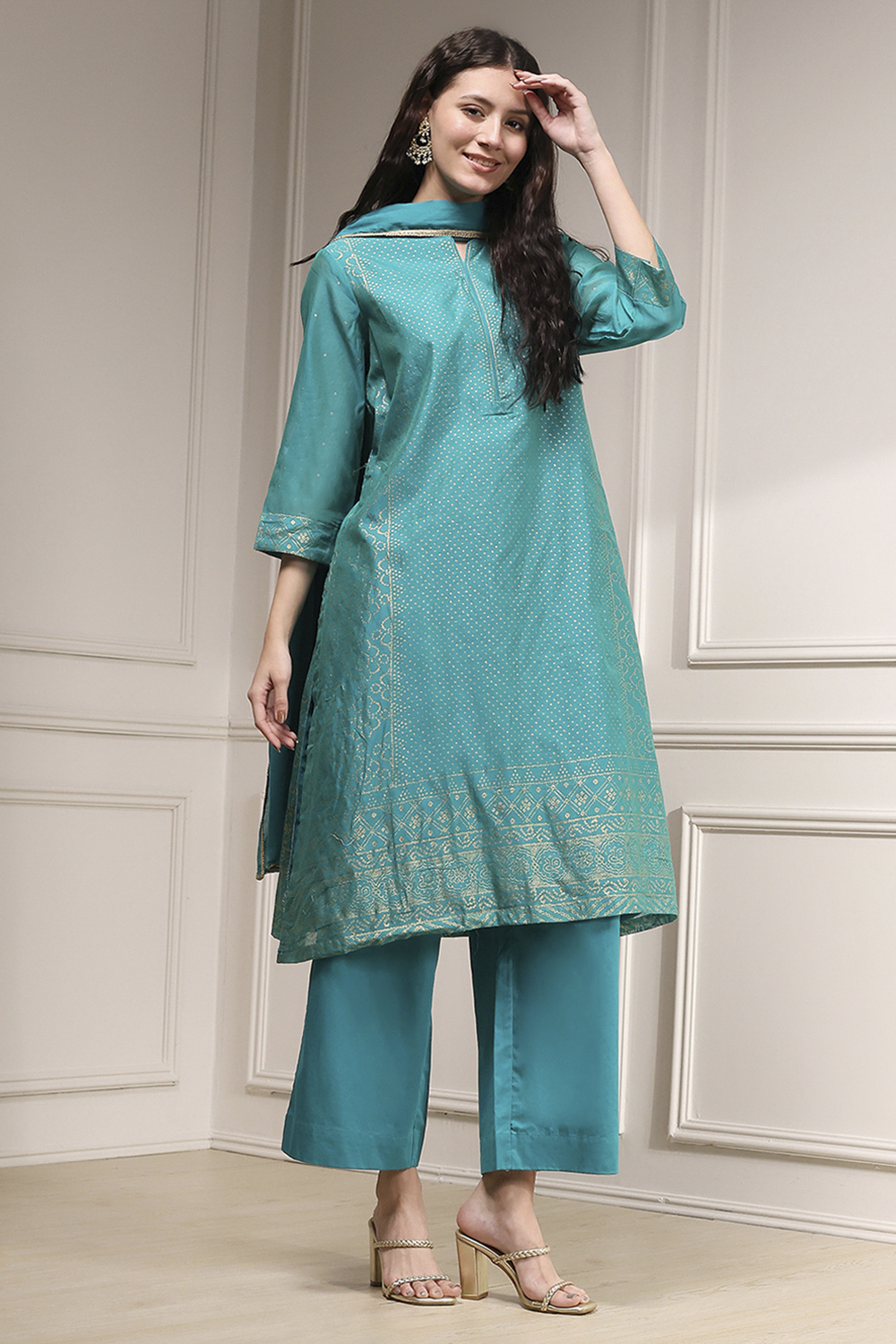 Turquoise Cotton Blend Printed Straight Suit Set image number 5