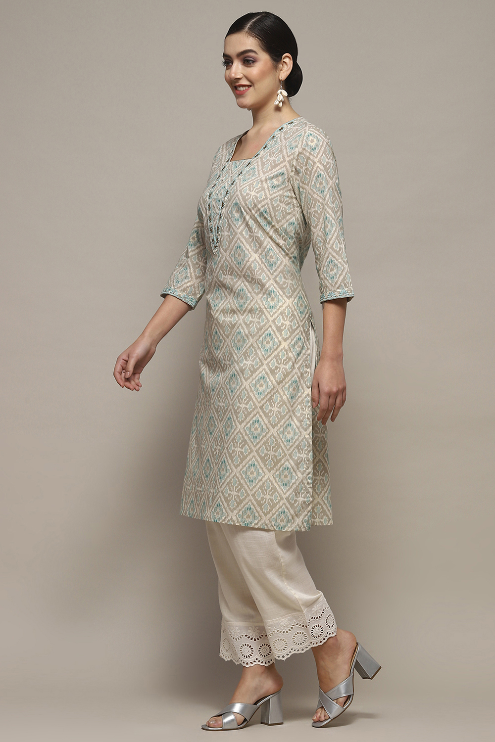 Blue Rayon Straight Kurta image number 2