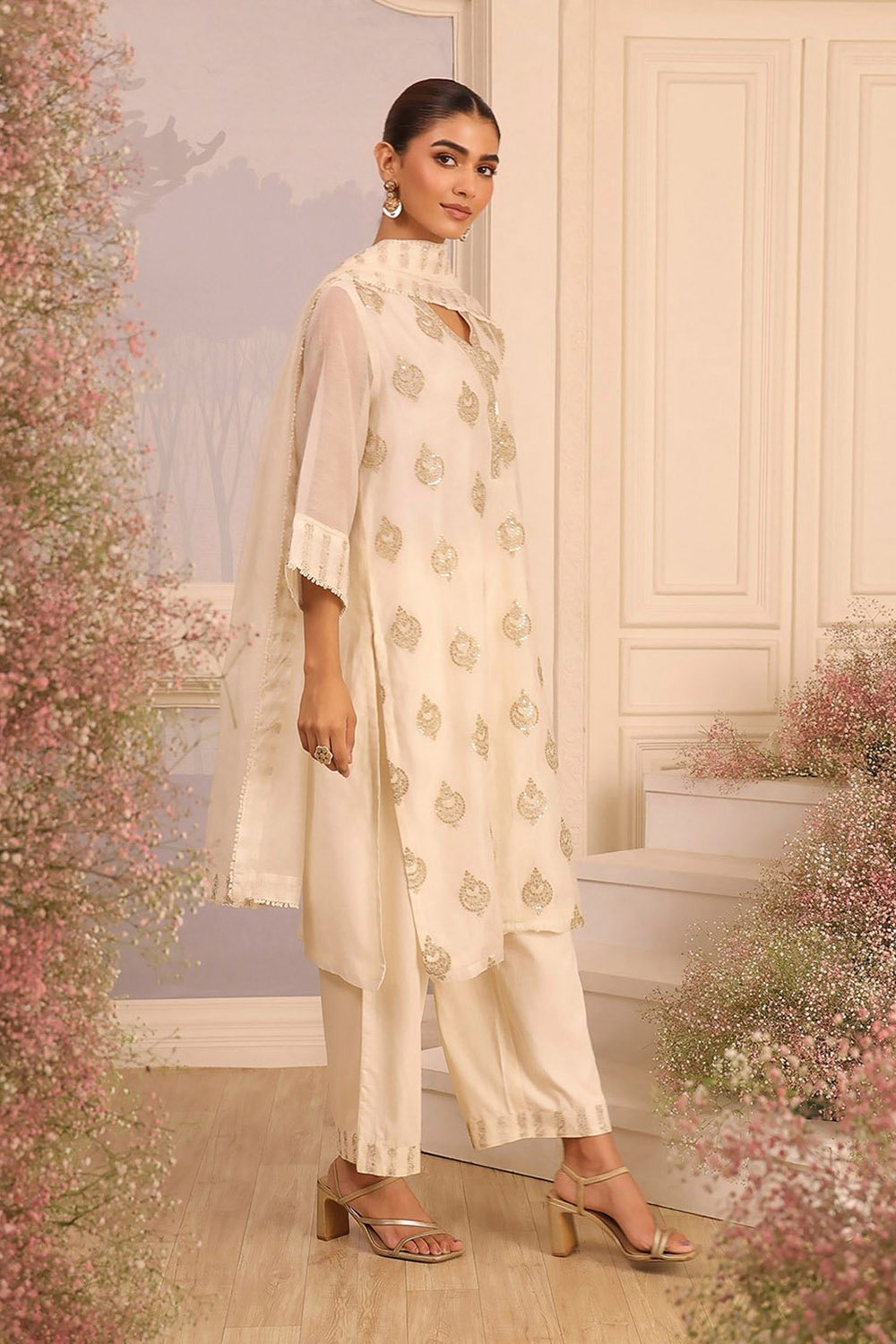 Off White Chanderi Straight Solid Suit Set image number 5