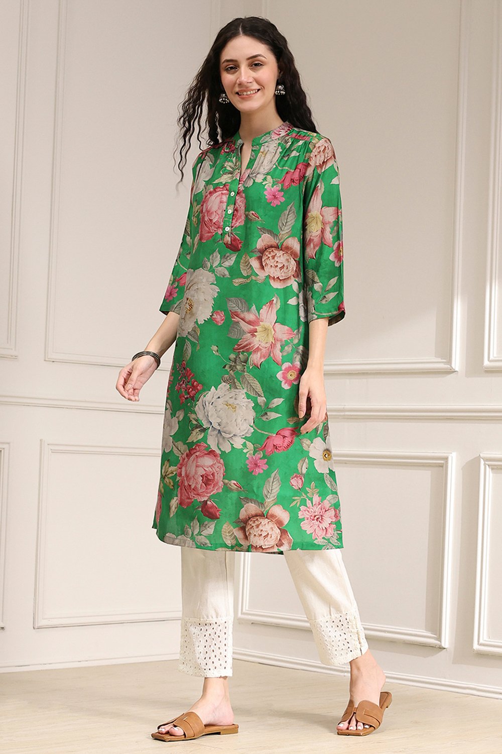 Green Floral Printed Straight Kurta image number 0