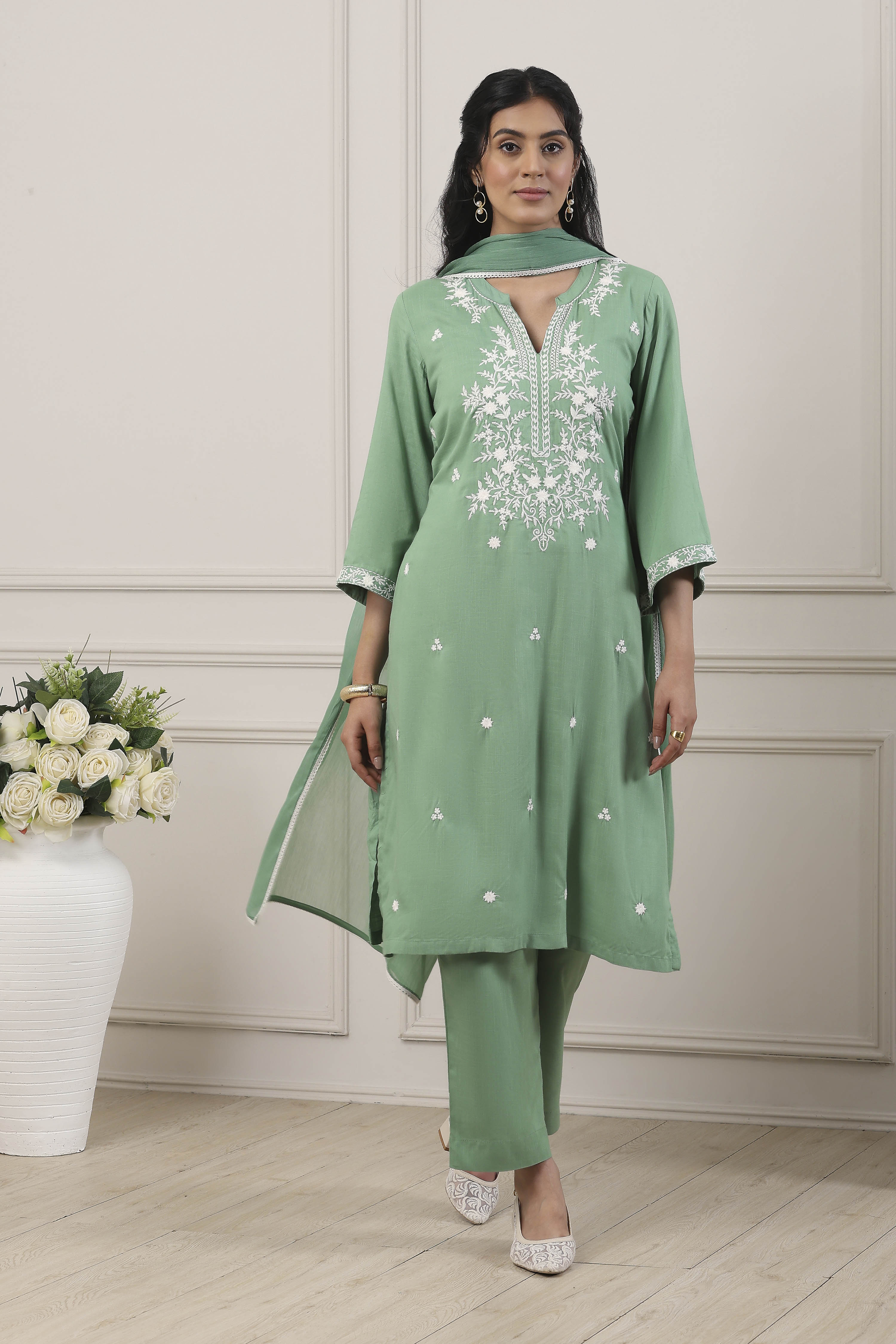 Green Viscose Rayon Straight Suit Set image number 6