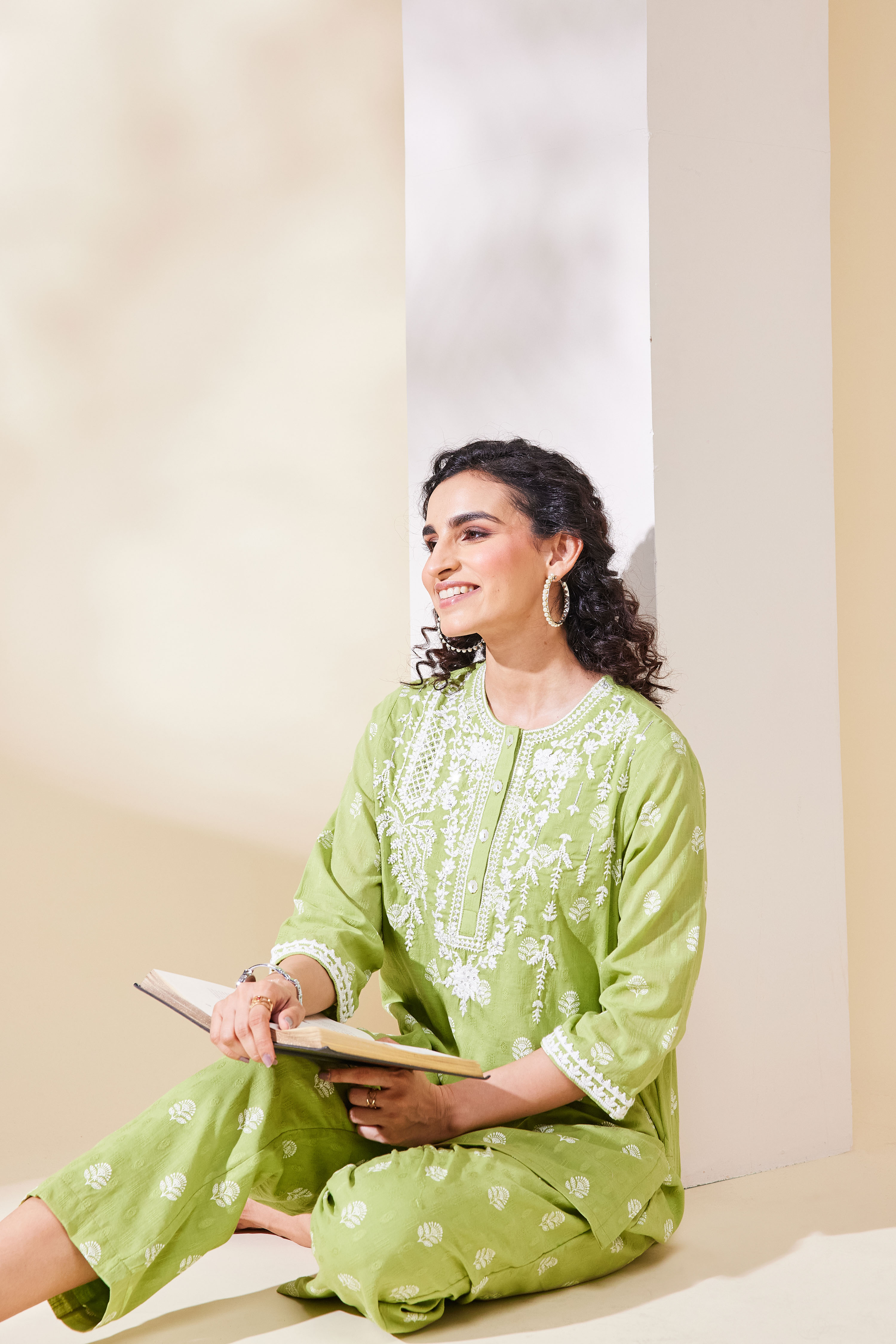 Green Cotton Straight Suit Set image number 6