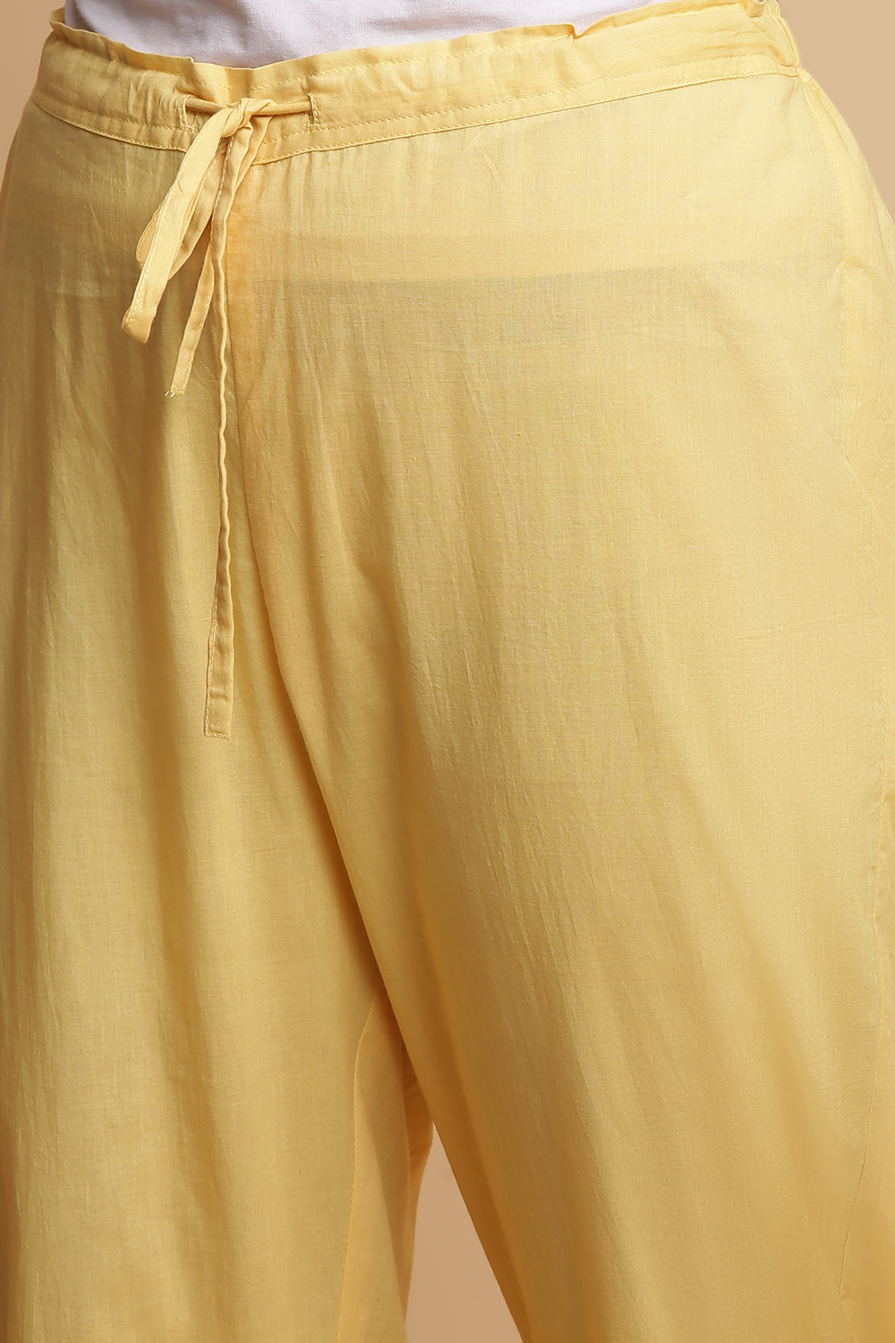 Off White Art Silk Straight Kurta Regular Pant Suit Set image number 2