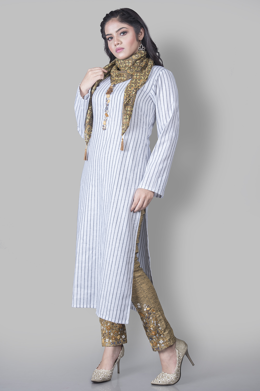 Grey Cotton Easy Stitch Suit Set image number 4