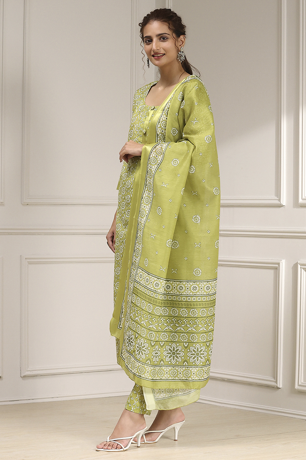 Green Cotton Digital Print Unstitched Suit Set image number 4