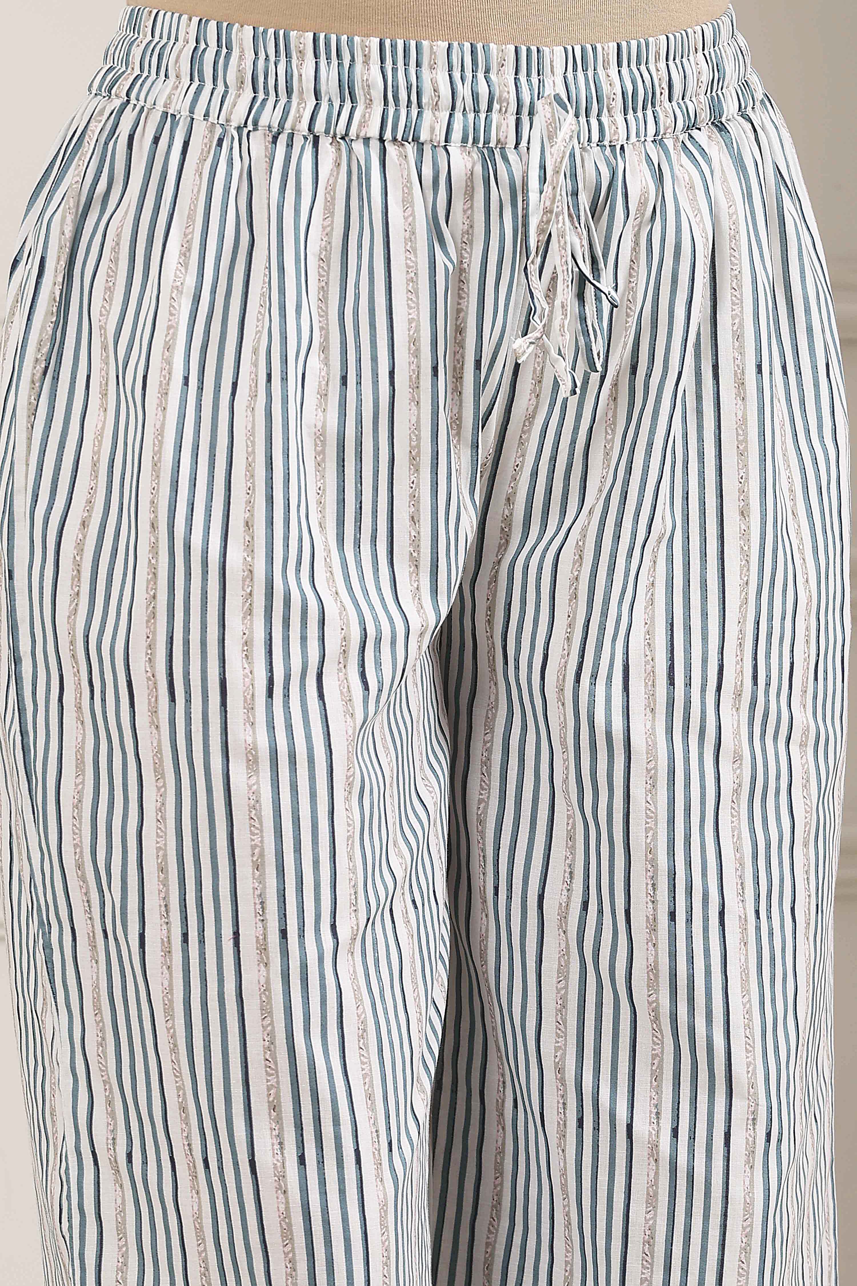 Khaki Green Cotton Floral Printed Straight Suit Set image number 2