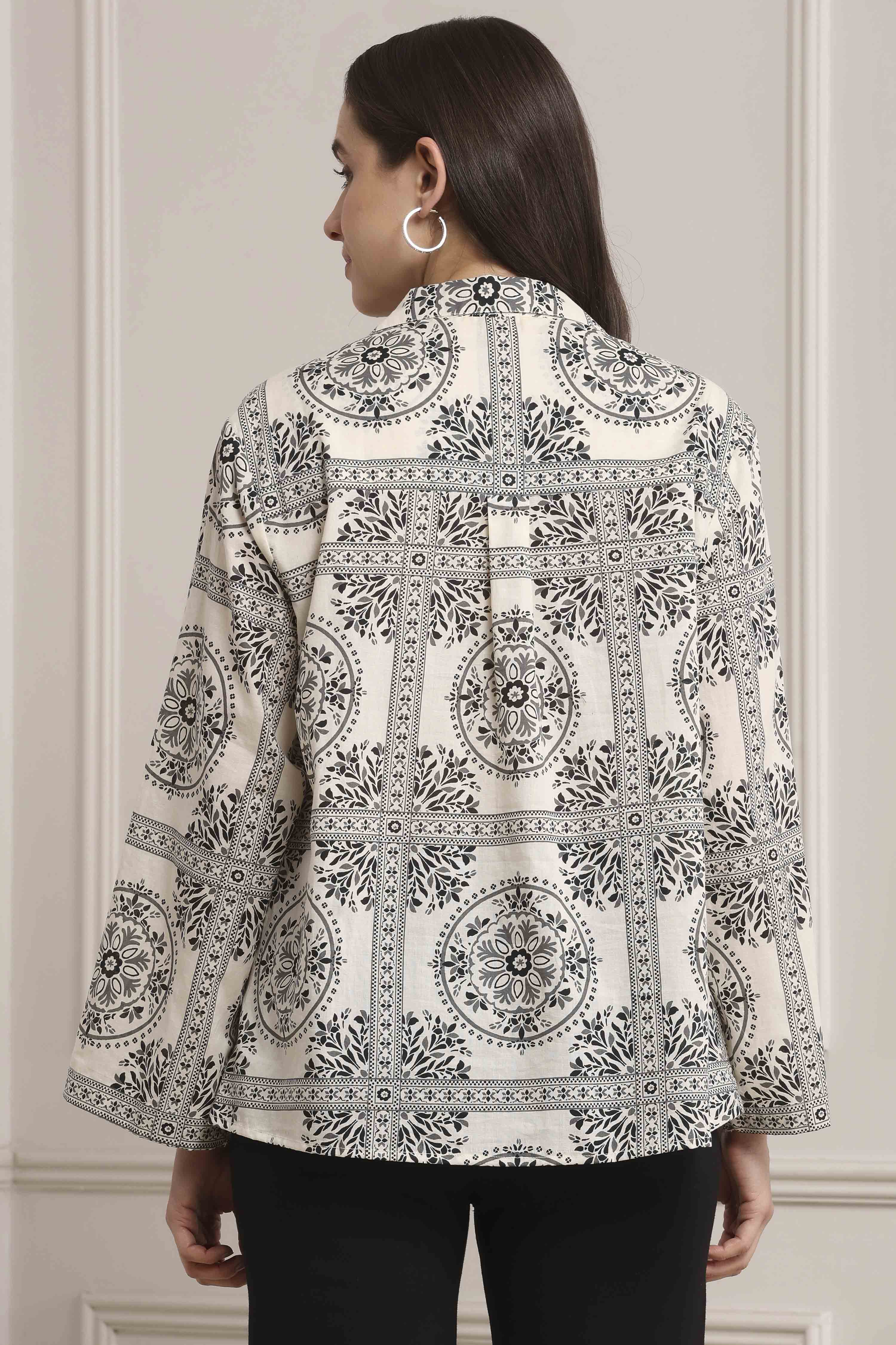 Black Cotton Printed Straight Shirt image number 3