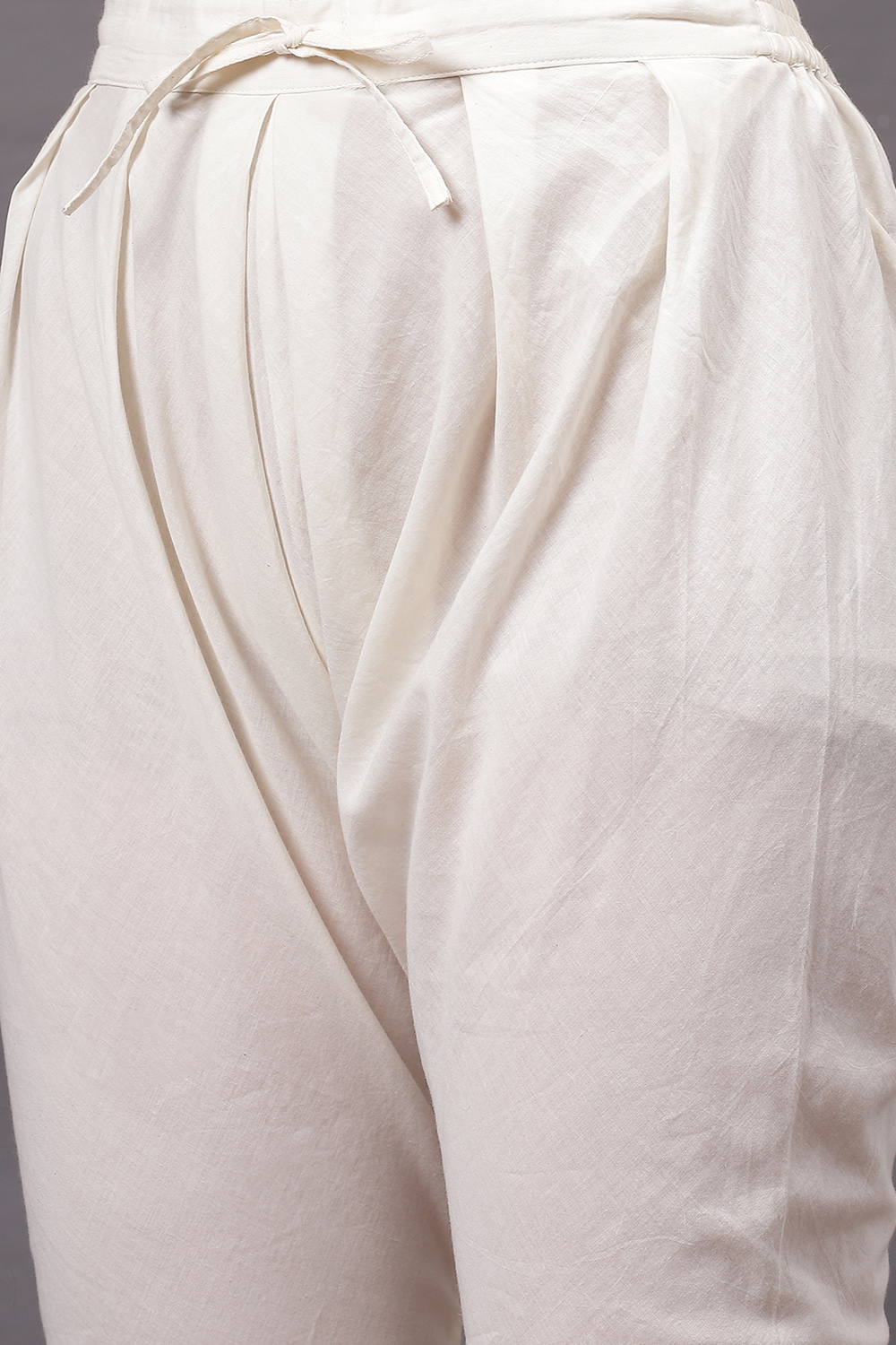 Ivory Cotton Silk Anarkali Yarndyed Suit Set image number 3