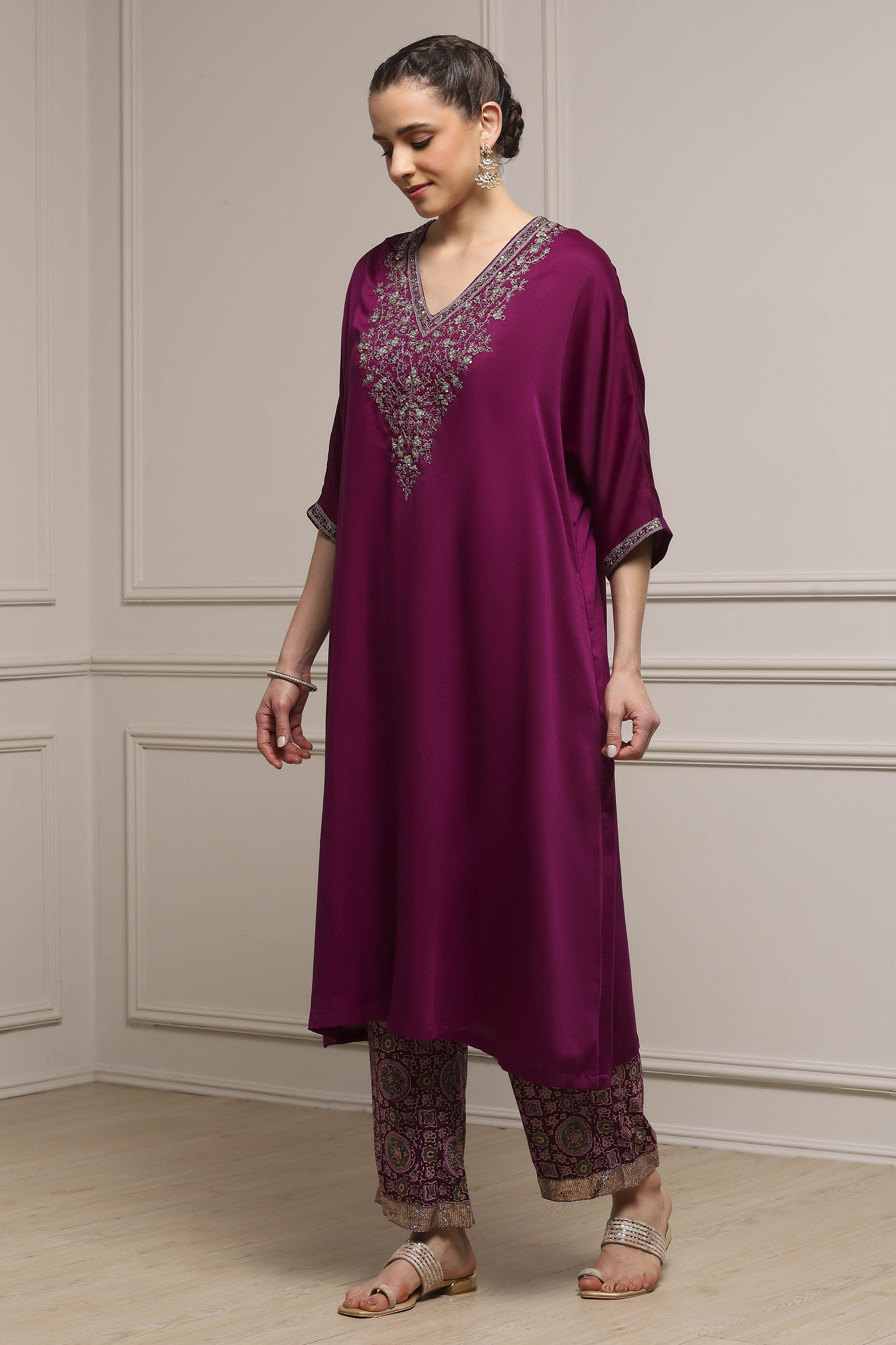 Red Satin Solid Kaftan-Style Kurta Set image number 3