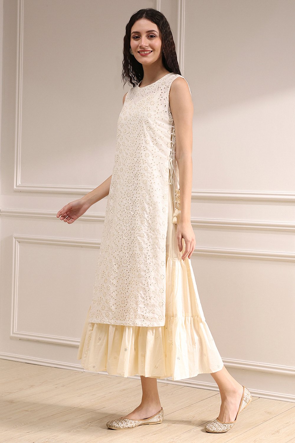 Off White Cotton Layered Suit Set image number 2