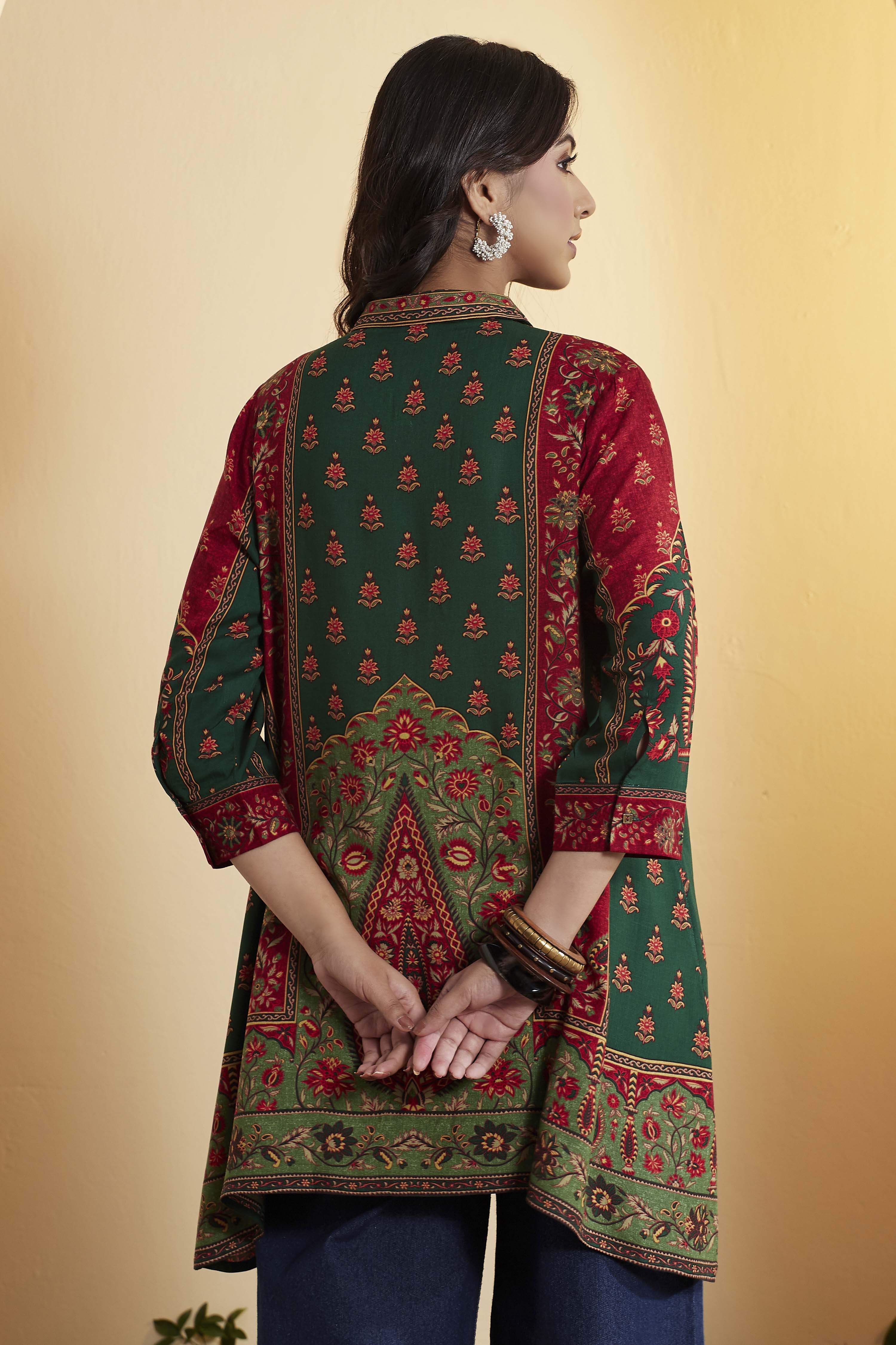 Green Viscose Rayon Printed Asymmetric Kurti image number 4