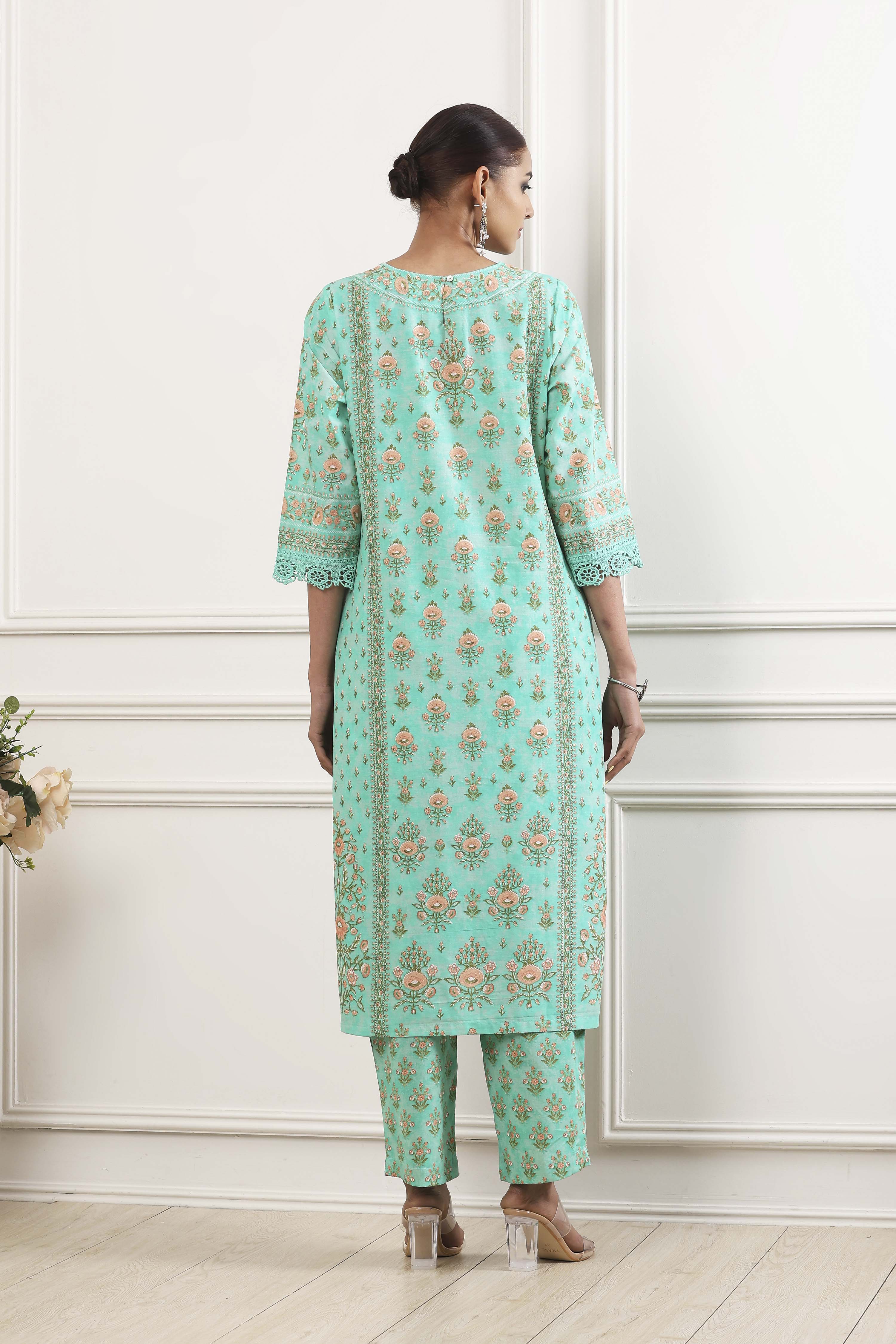 Green Cotton Straight Suit Set image number 4
