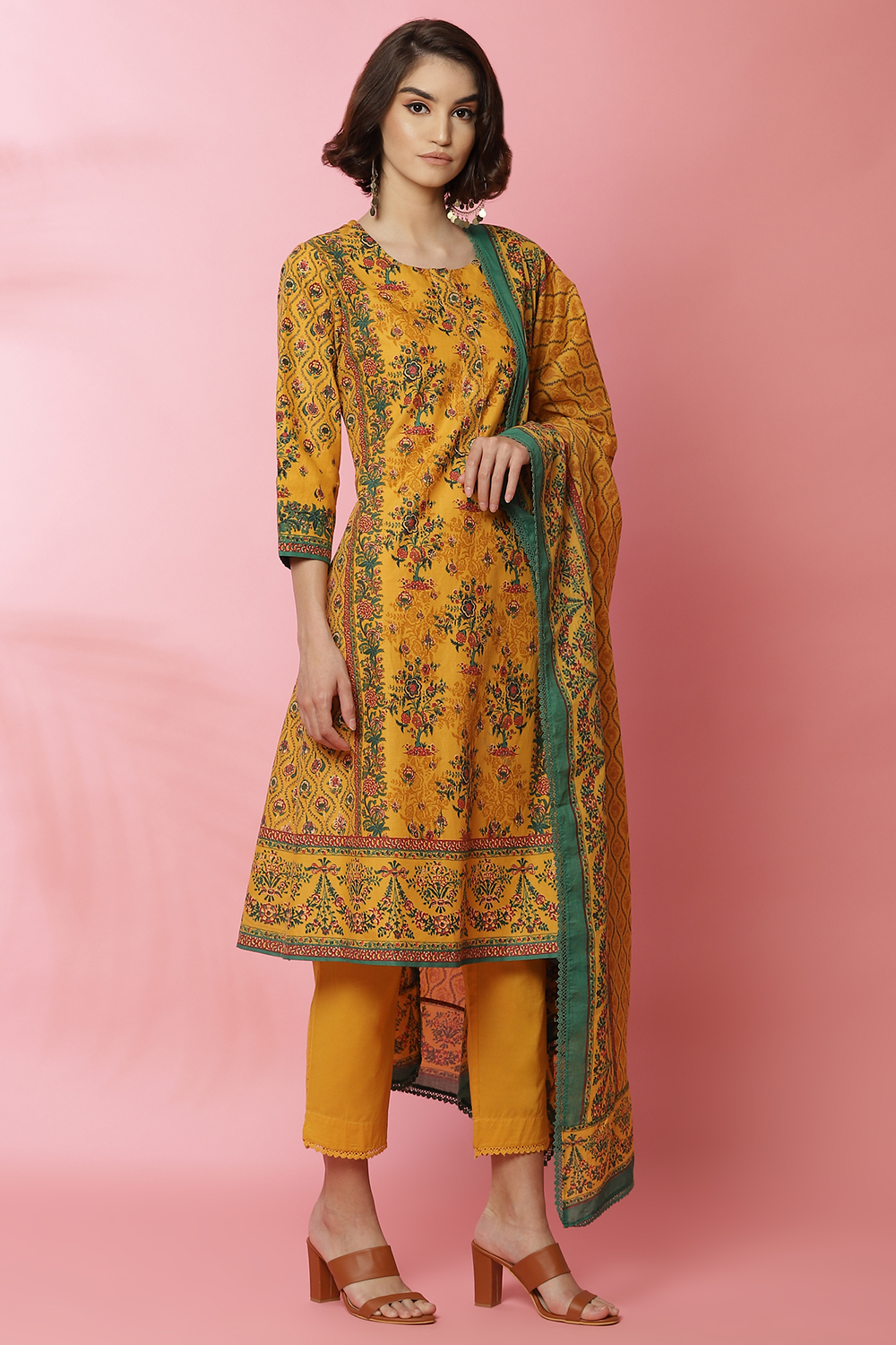 Sage Green Cotton Straight Kurta Slim Pant Suit Set image number 7