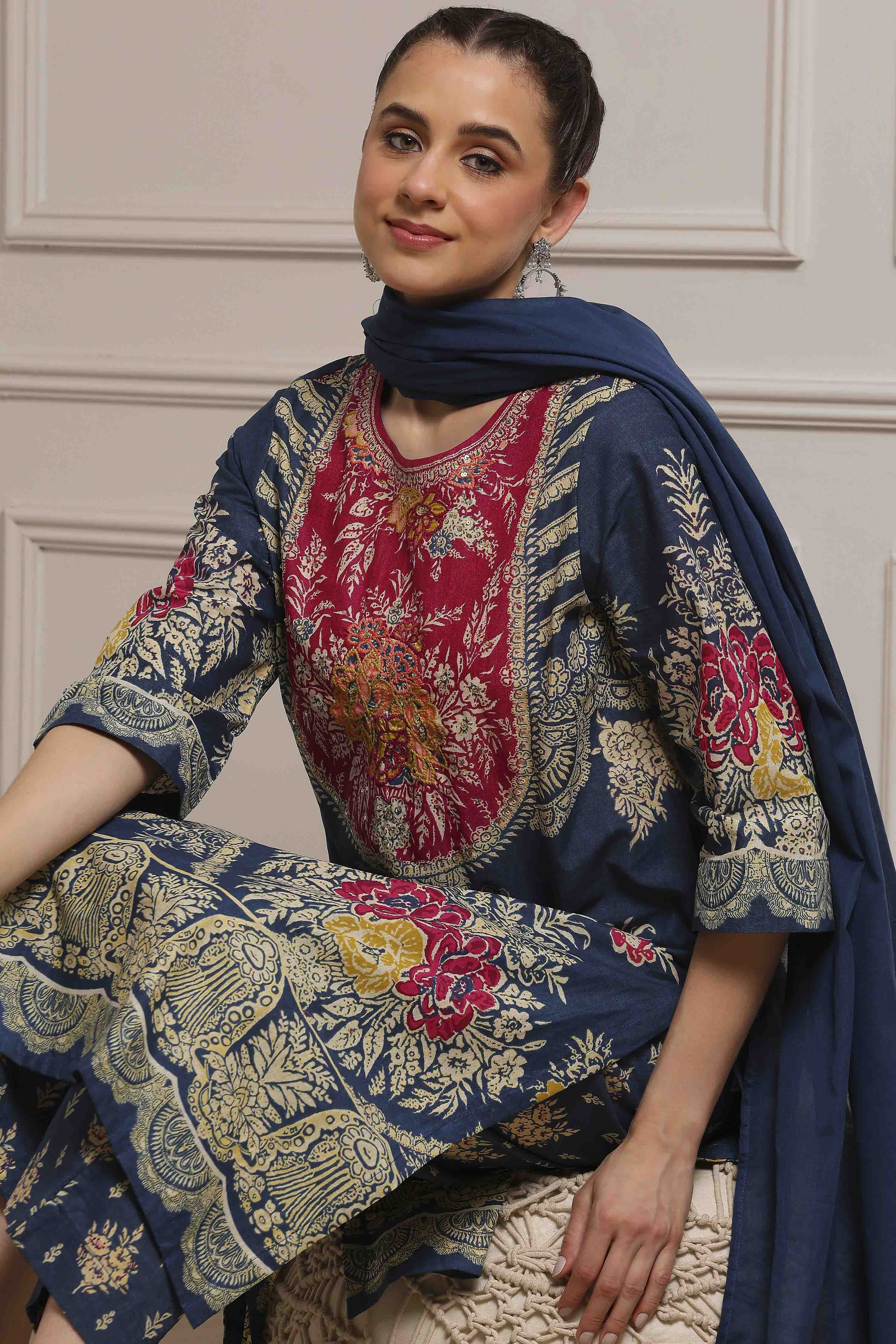 Blue Cotton Straight Printed Suit Set image number 6