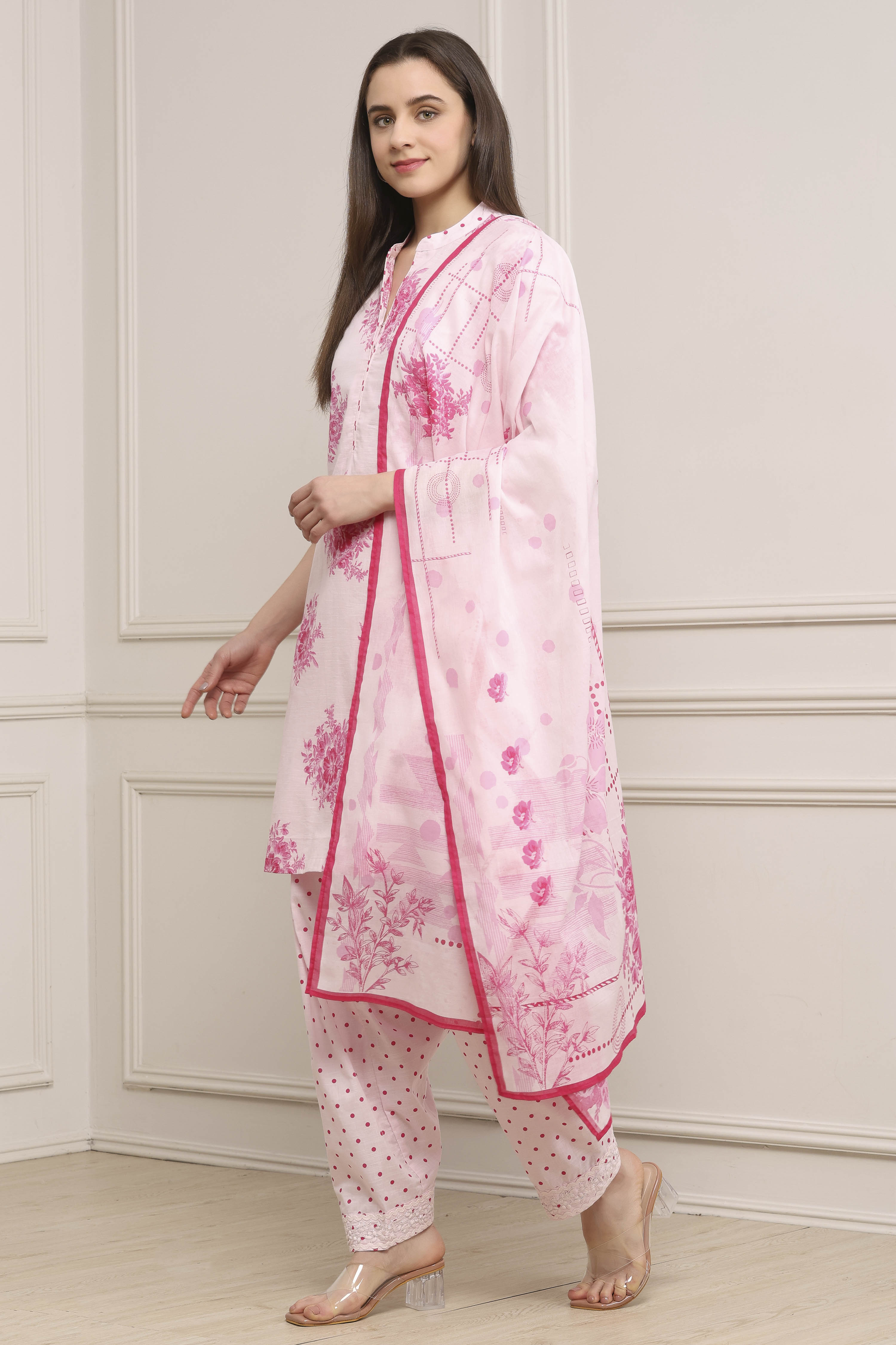 Pink Cotton Printed Straight Salwar Suit Set image number 3