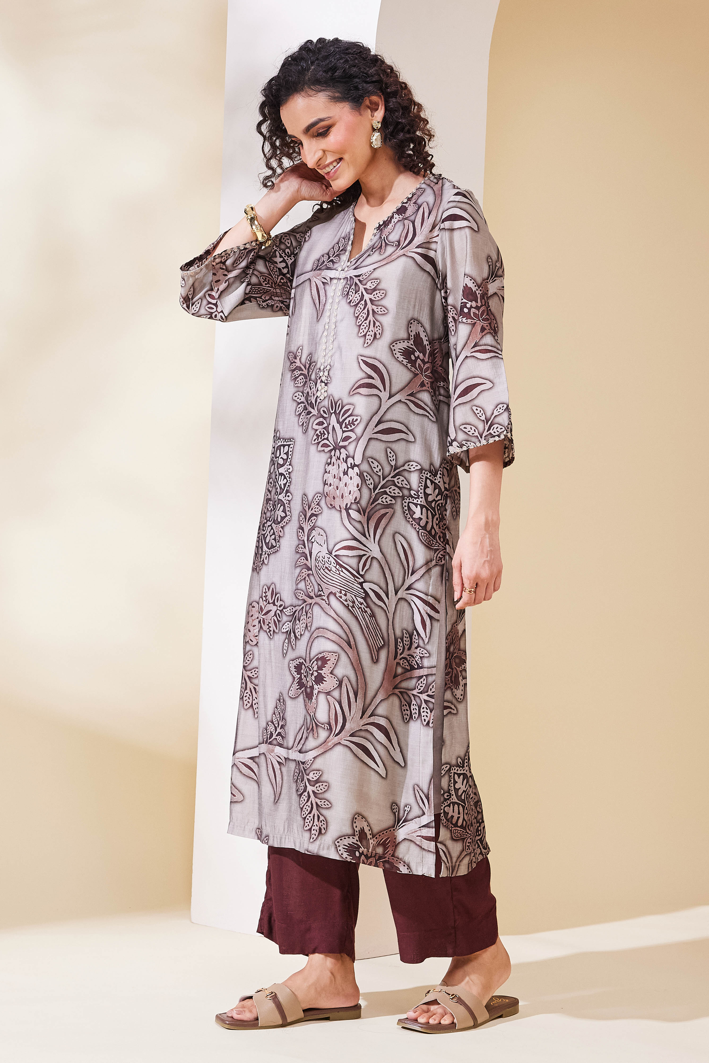 Brown Viscose Blend Straight Kurta Pants Set image number 3