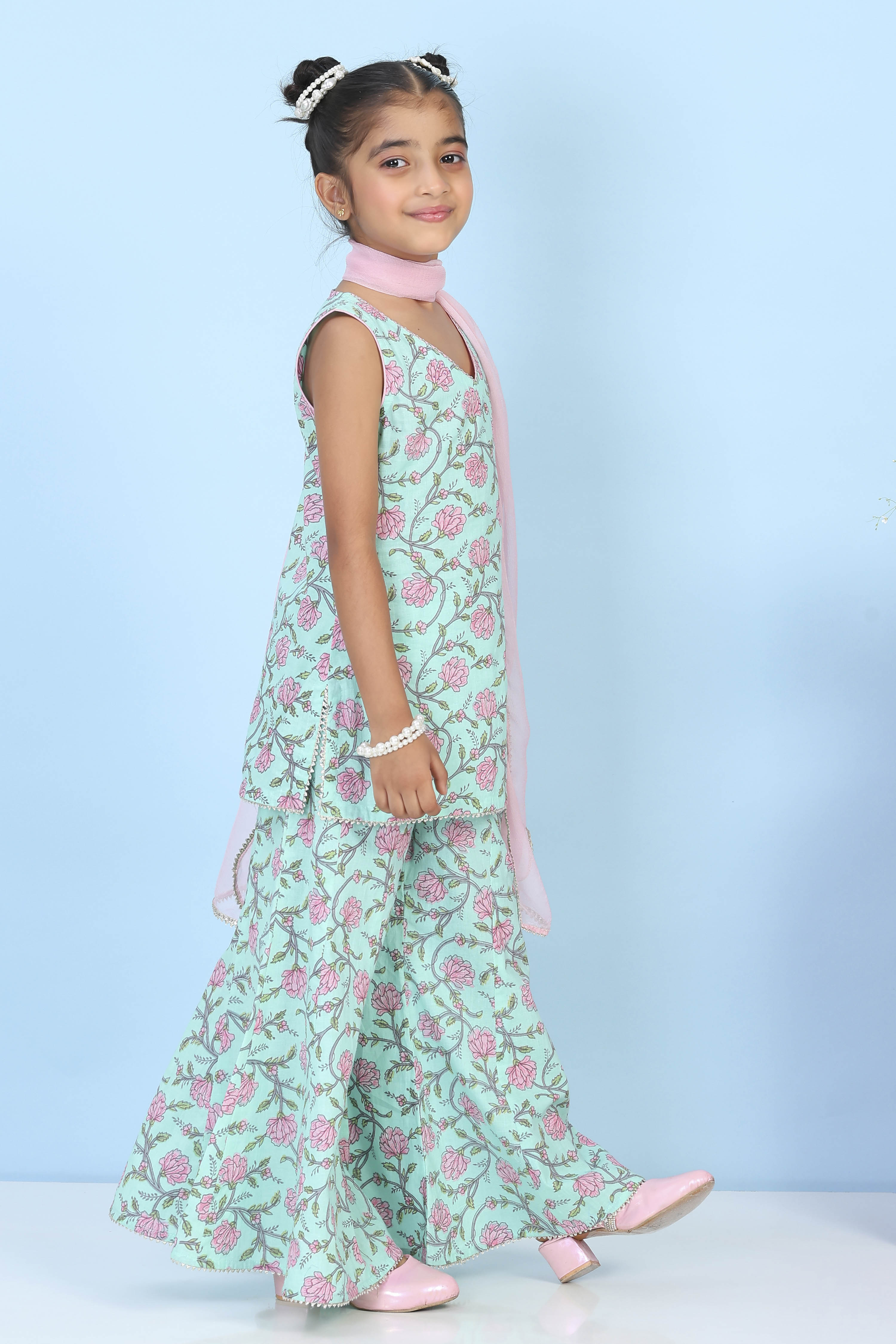 Mint Green Cotton Printed Straight Suit Set image number 4