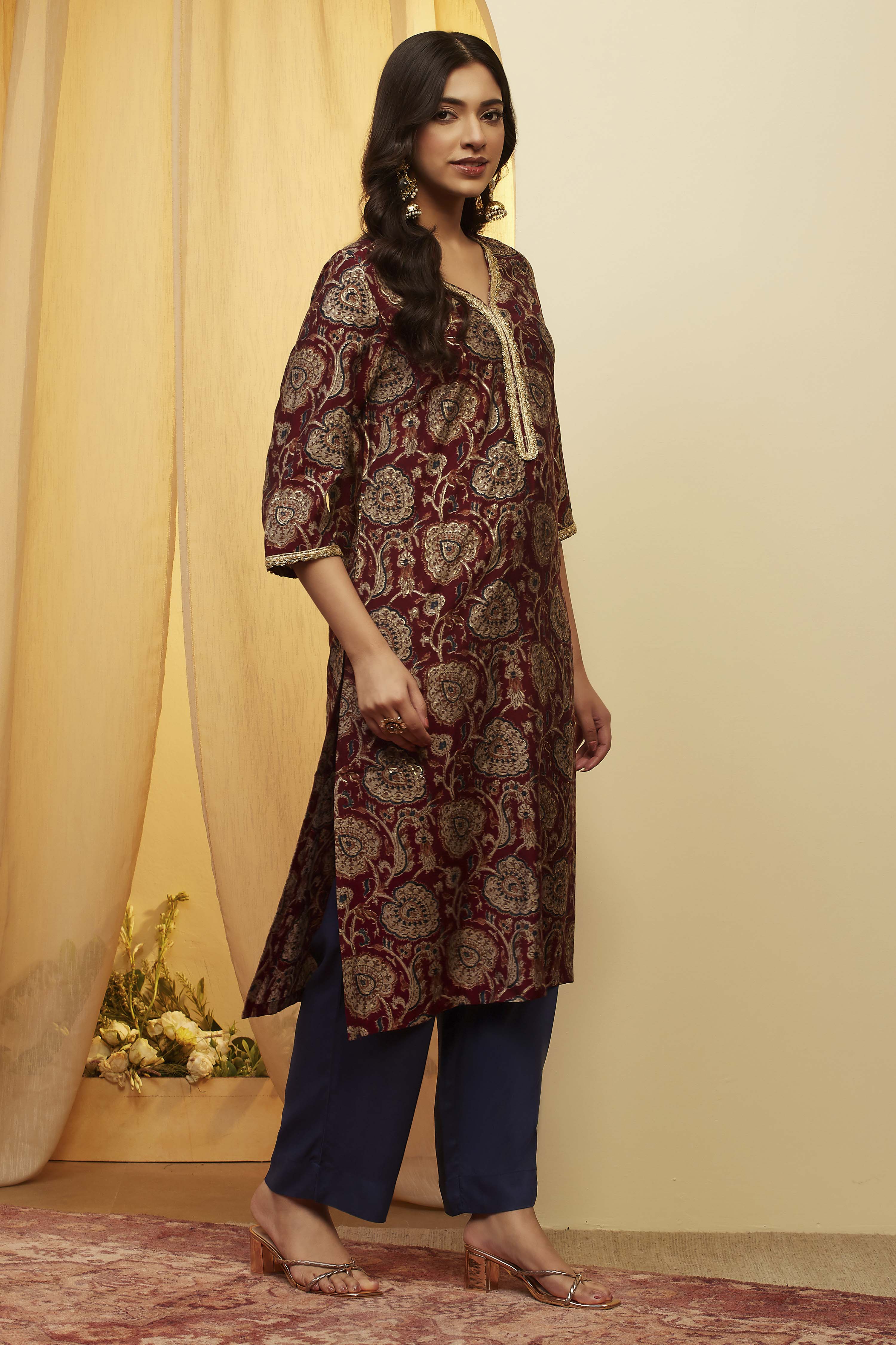 Maroon Polyester Straight Kurta image number 3