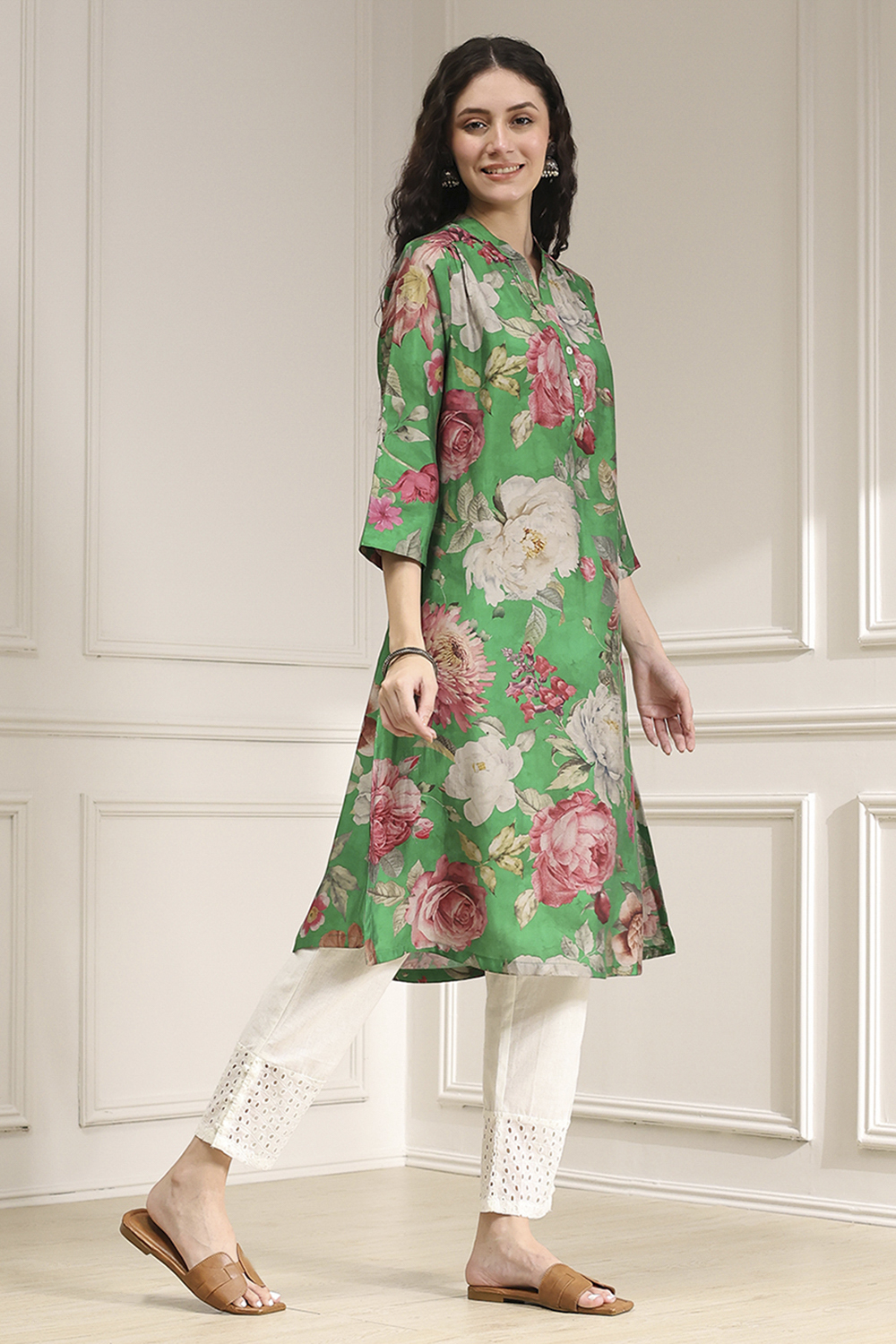 Green Floral Printed Straight Kurta image number 4