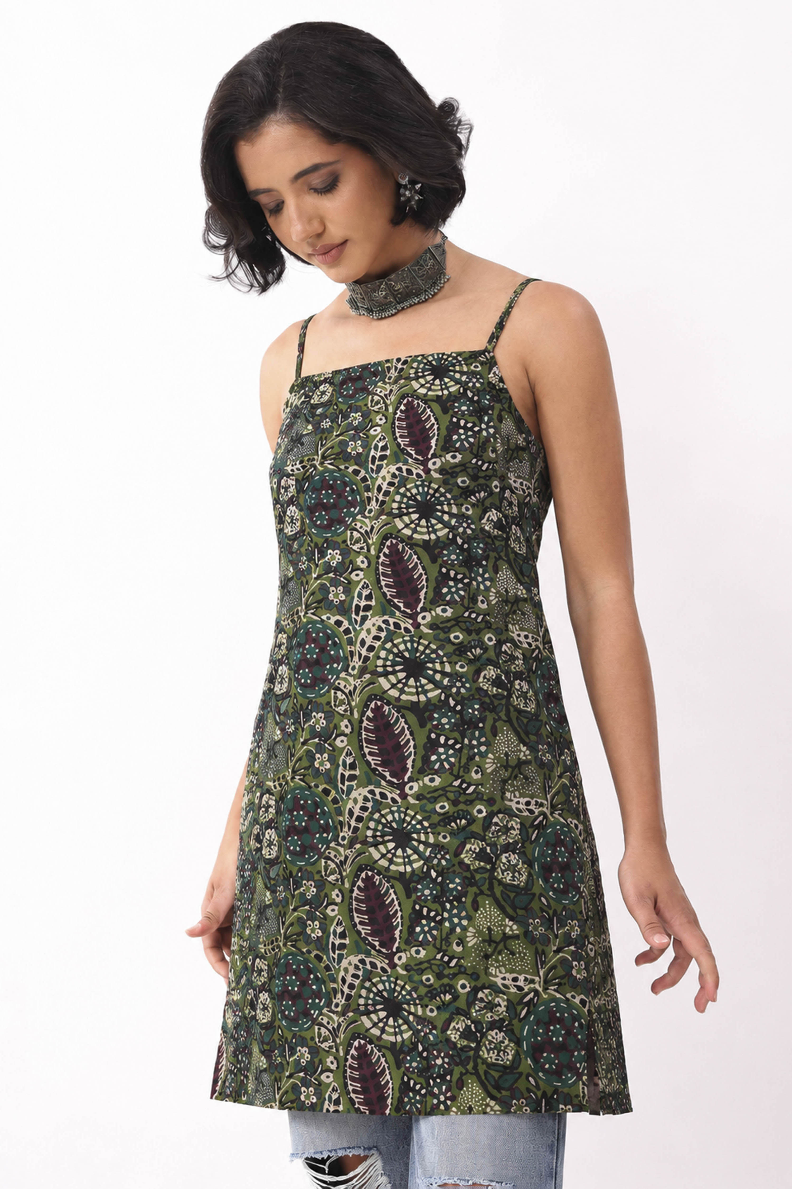 Blue Cotton Printed Short Kurti image number 2