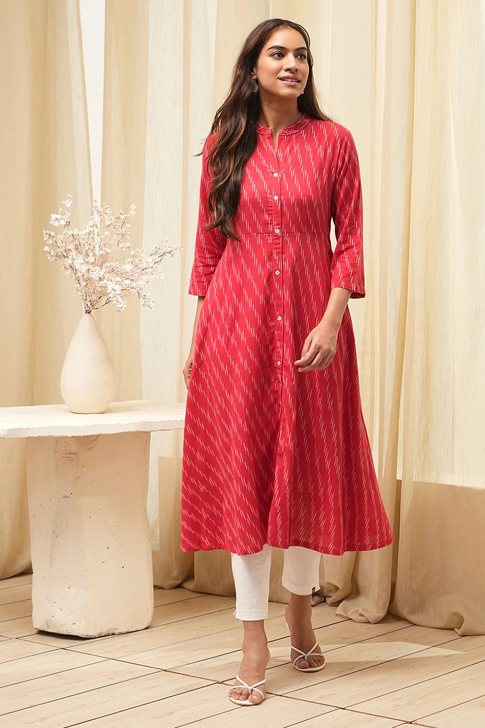 Marron Cotton Short Yarndyed Kurti image number 5