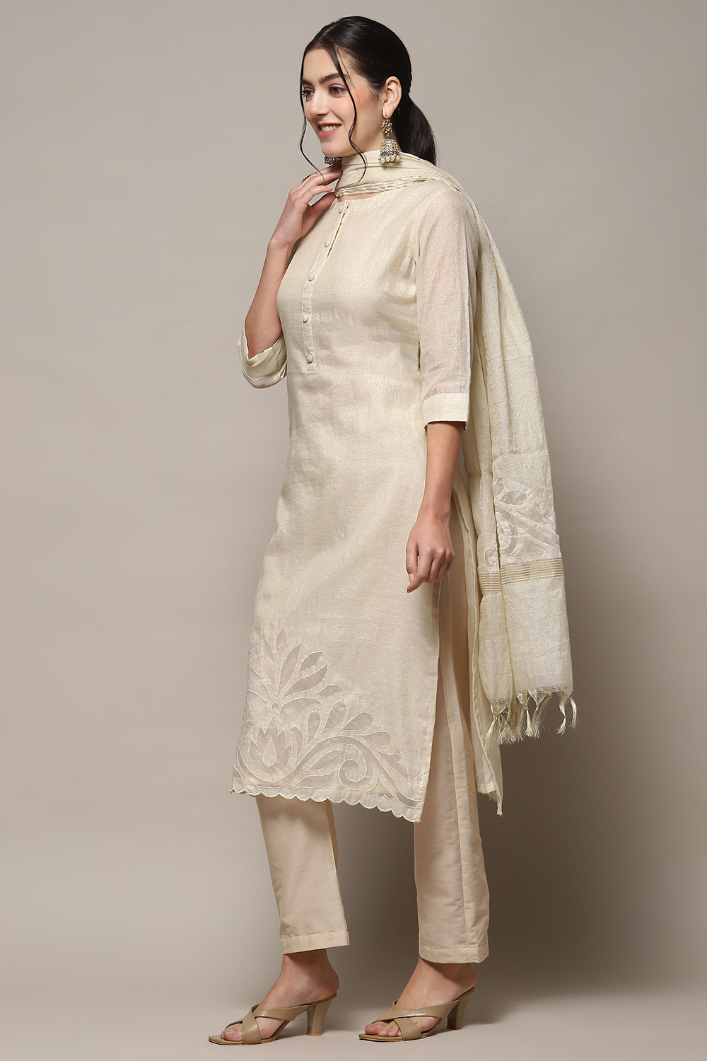 Off White Tissue Unstitched Suit set image number 5