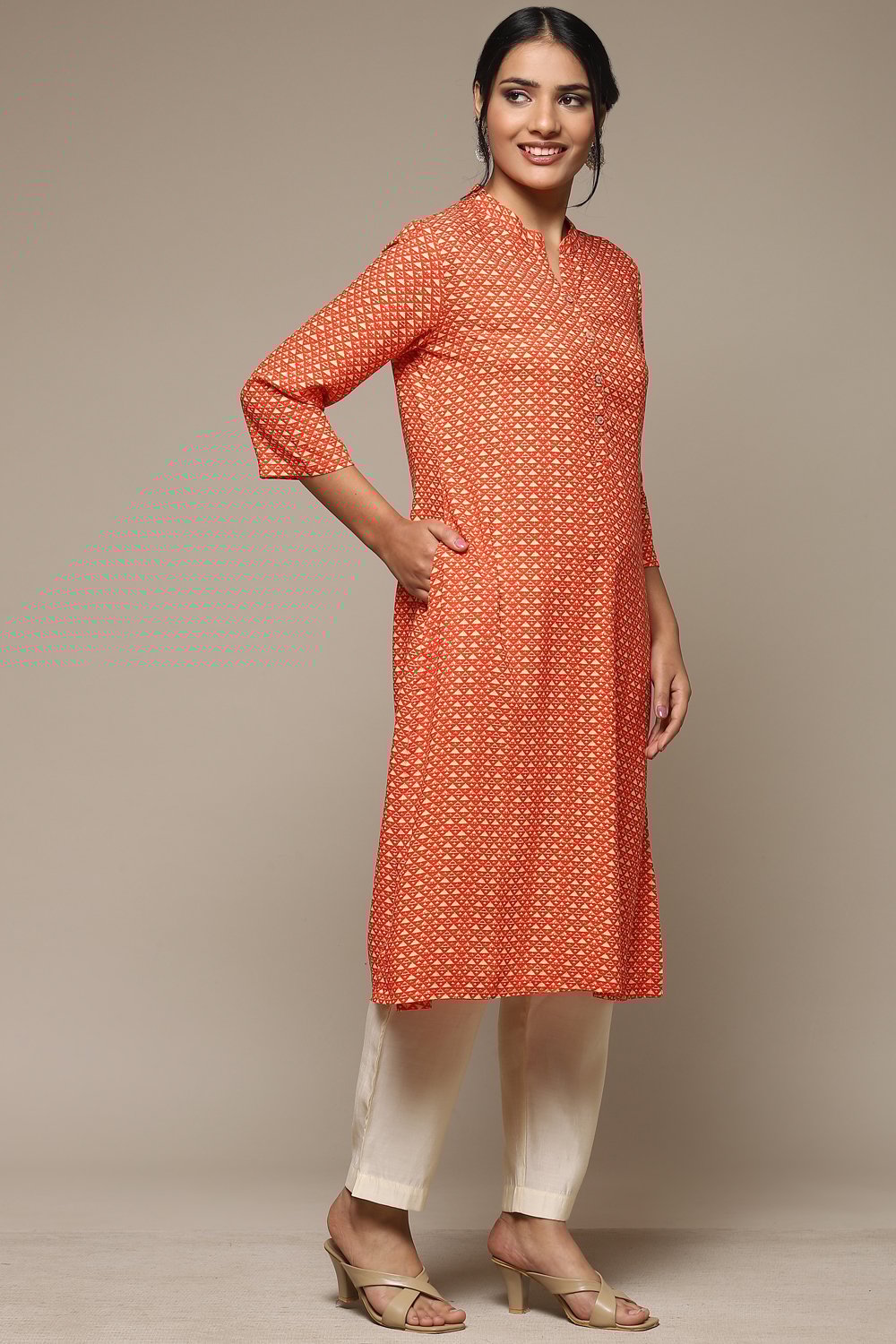 Orange Rayon Straight Printed Kurta image number 3