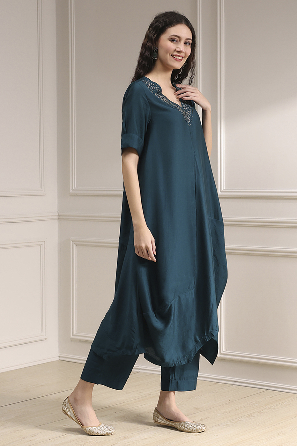 Burnt Orange Dyed Asymmetric Kurta Set image number 5