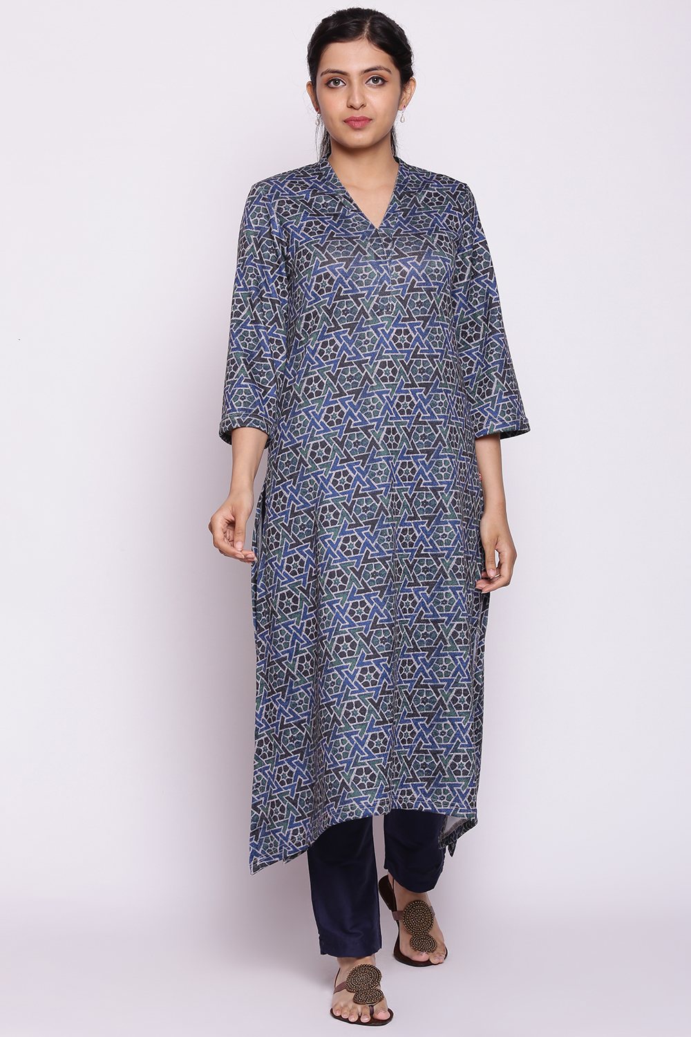 Maroon Woolen Printed Kurta image number 2