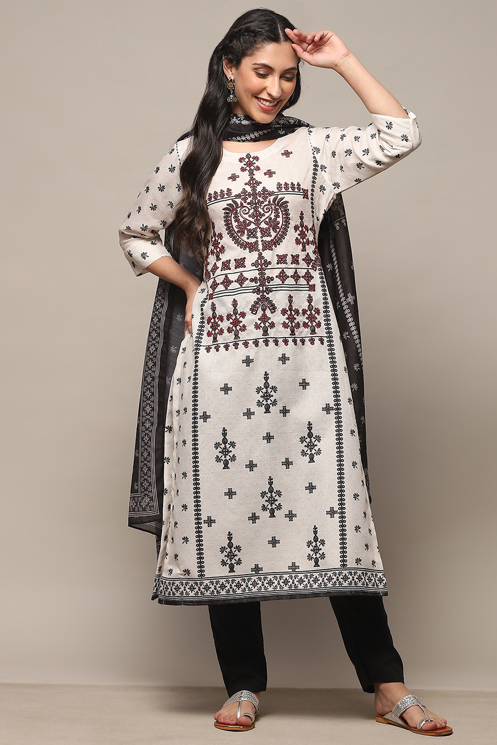 Off White Cotton Unstitched Suit set image number 1