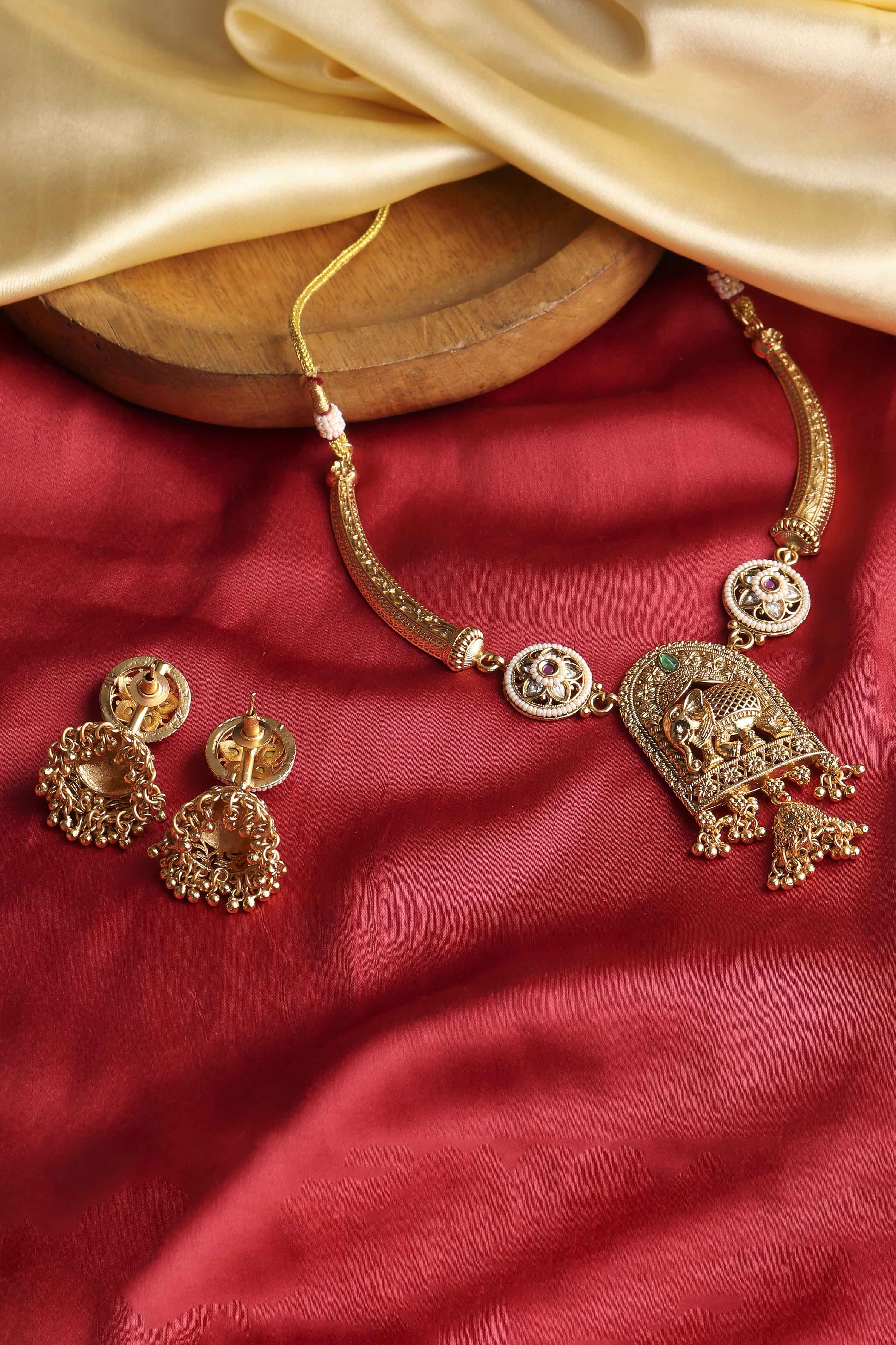 Multi Alloy Necklace Set image number 2