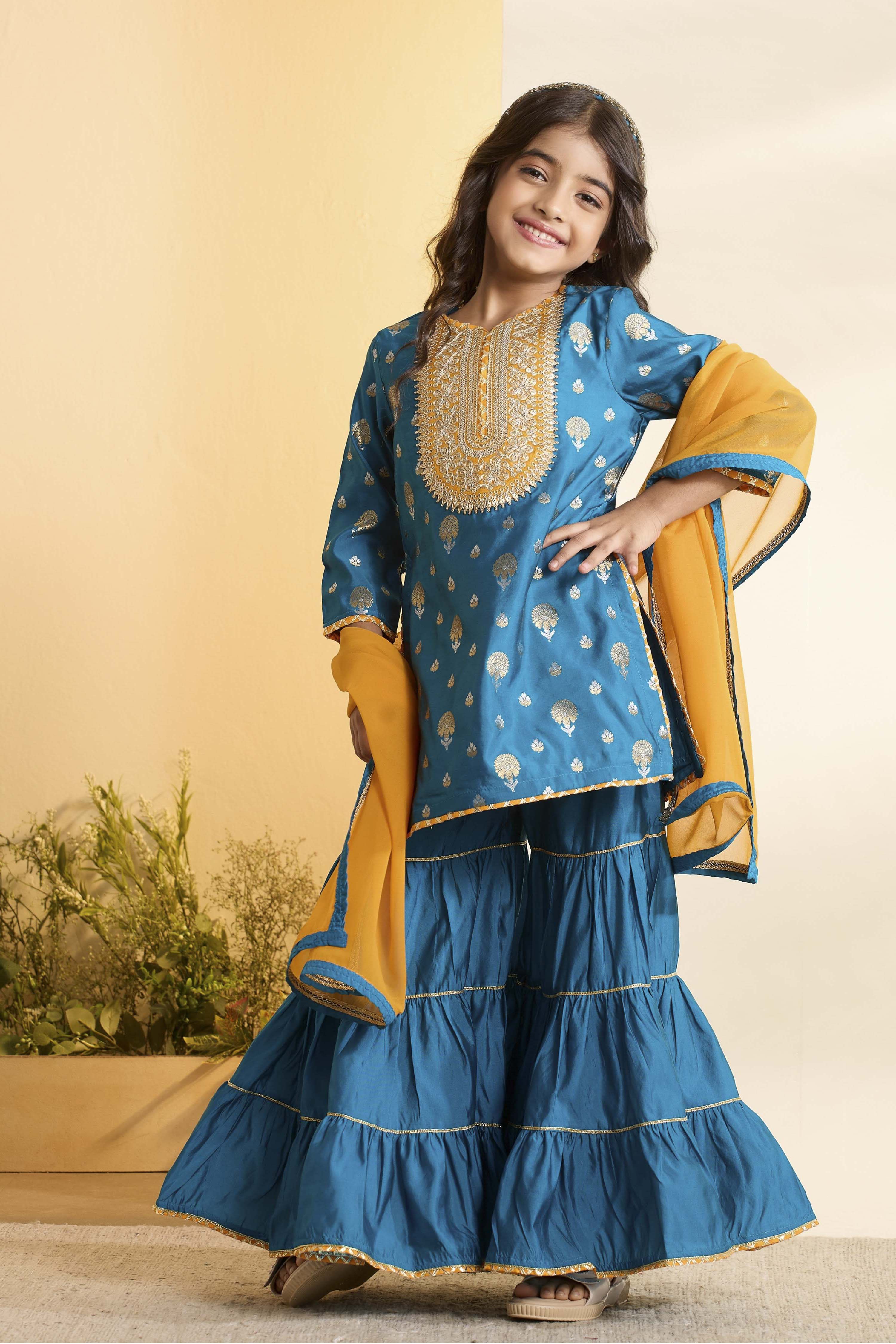 Teal Blue Brocade Yoke Design Short Kurta Set image number 7