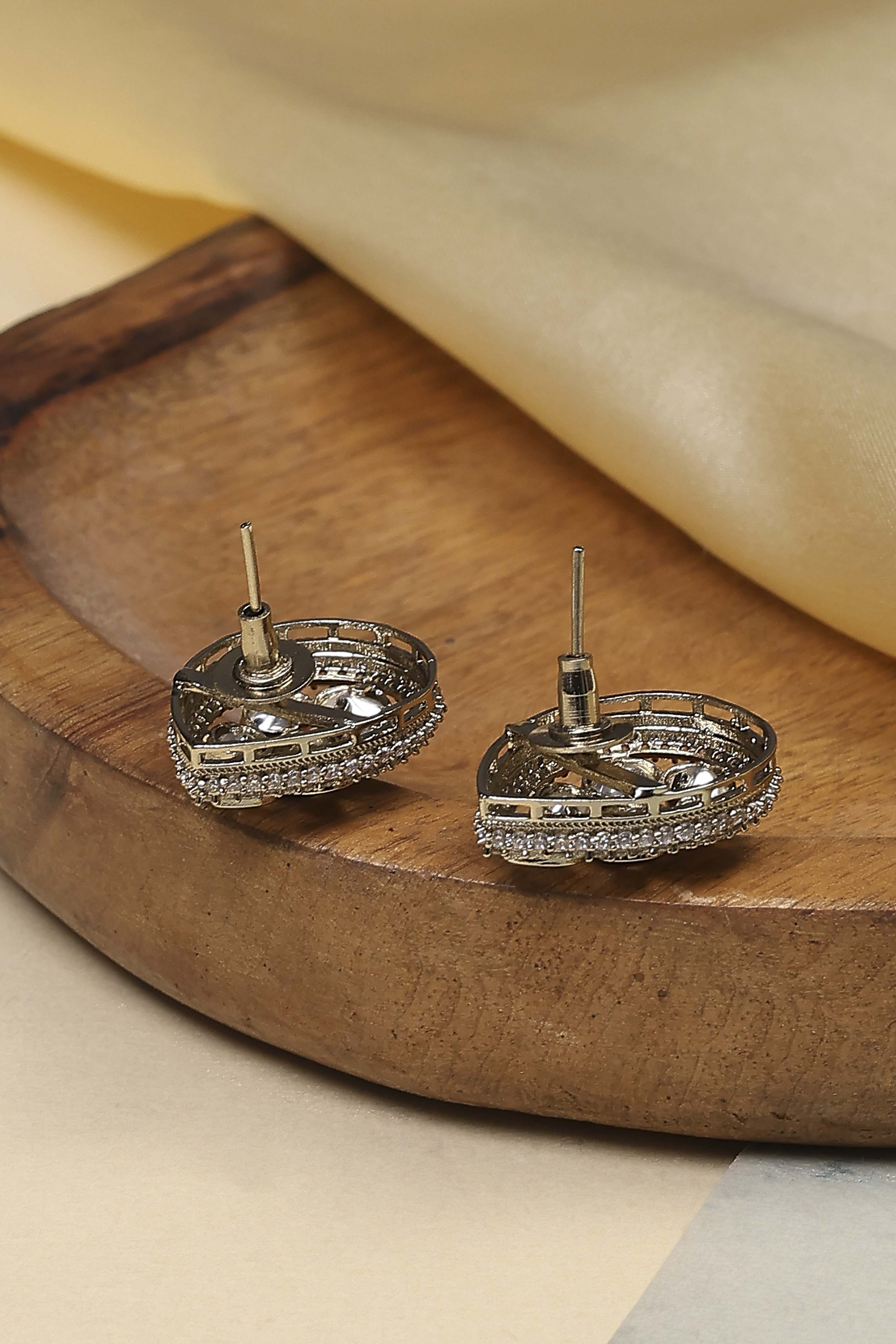 Light Pink Brass Studs image number 2