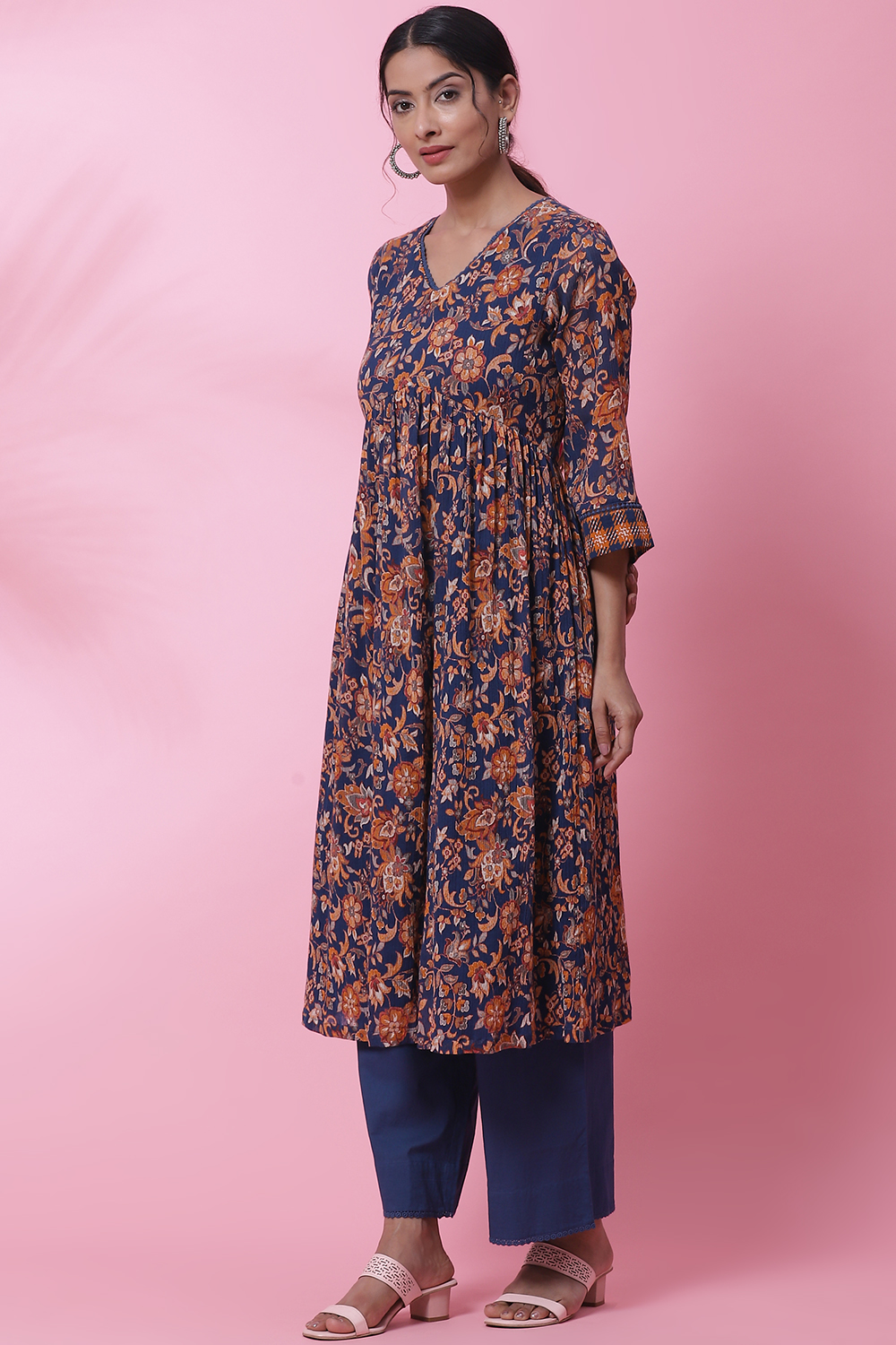 Red Cotton Flared Kurta Set image number 2