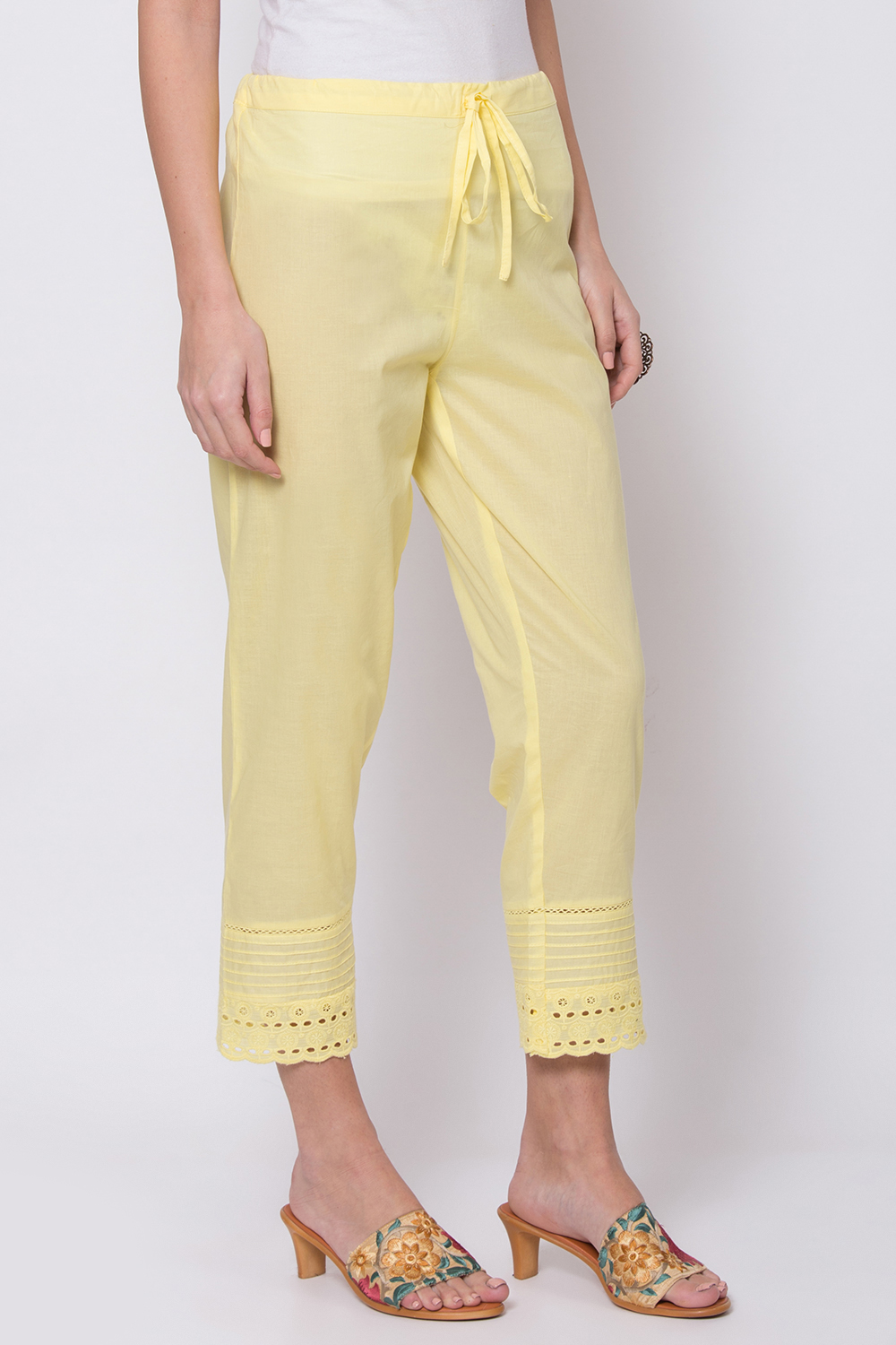 White Cotton Solid Pant image number 3