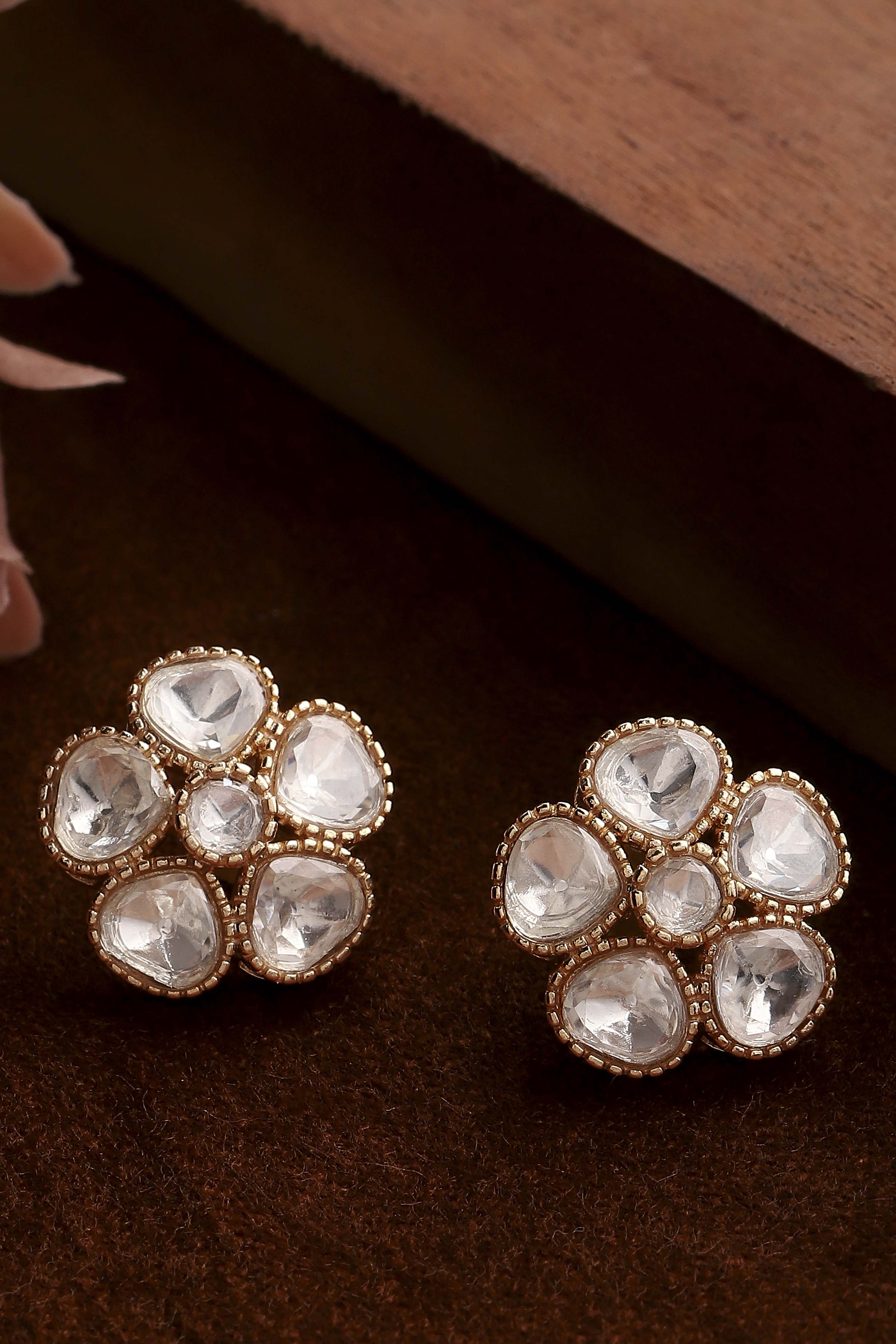 Gold Brass Studs image number 0