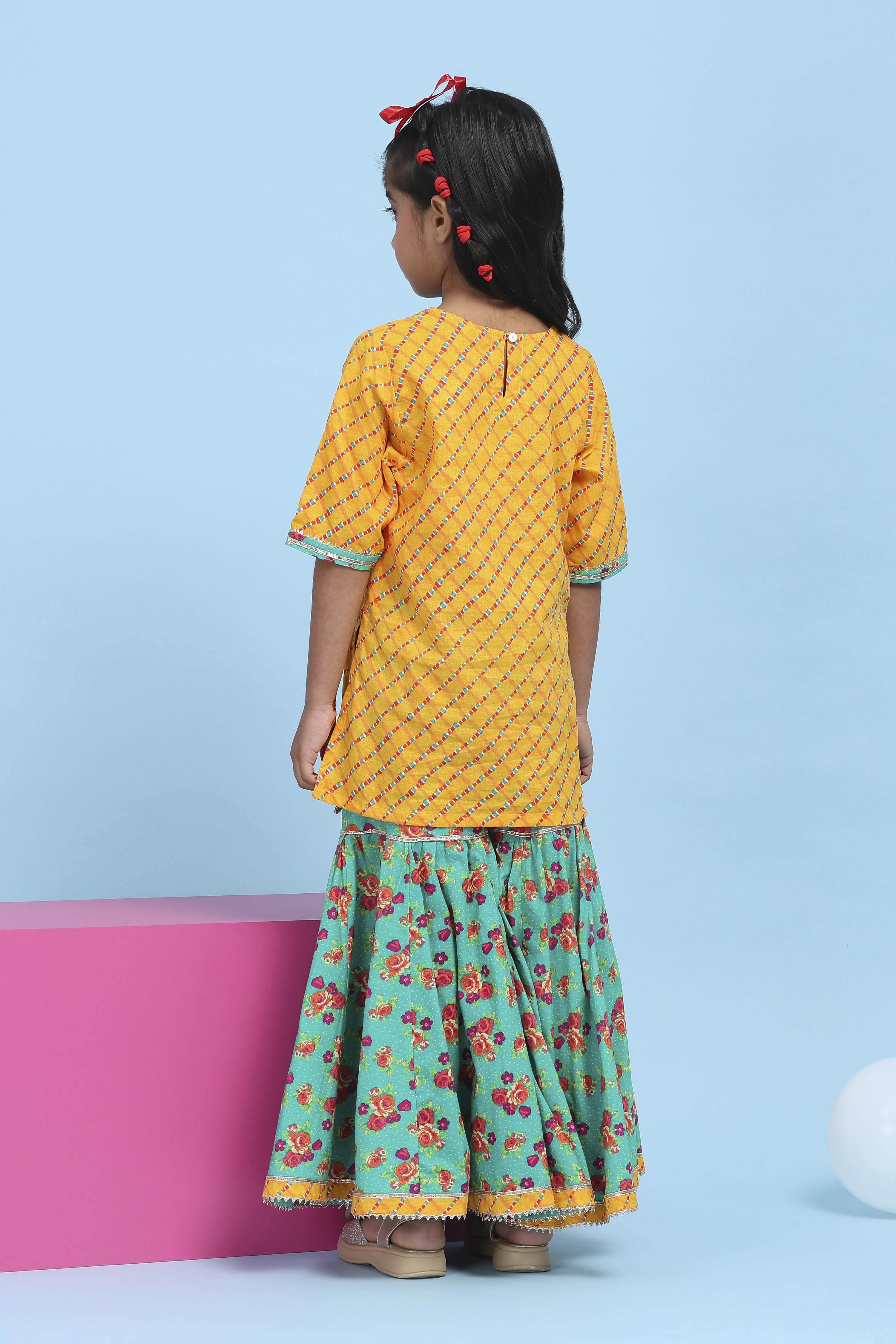 Yellow Cotton Printed Straight Suit Set image number 4