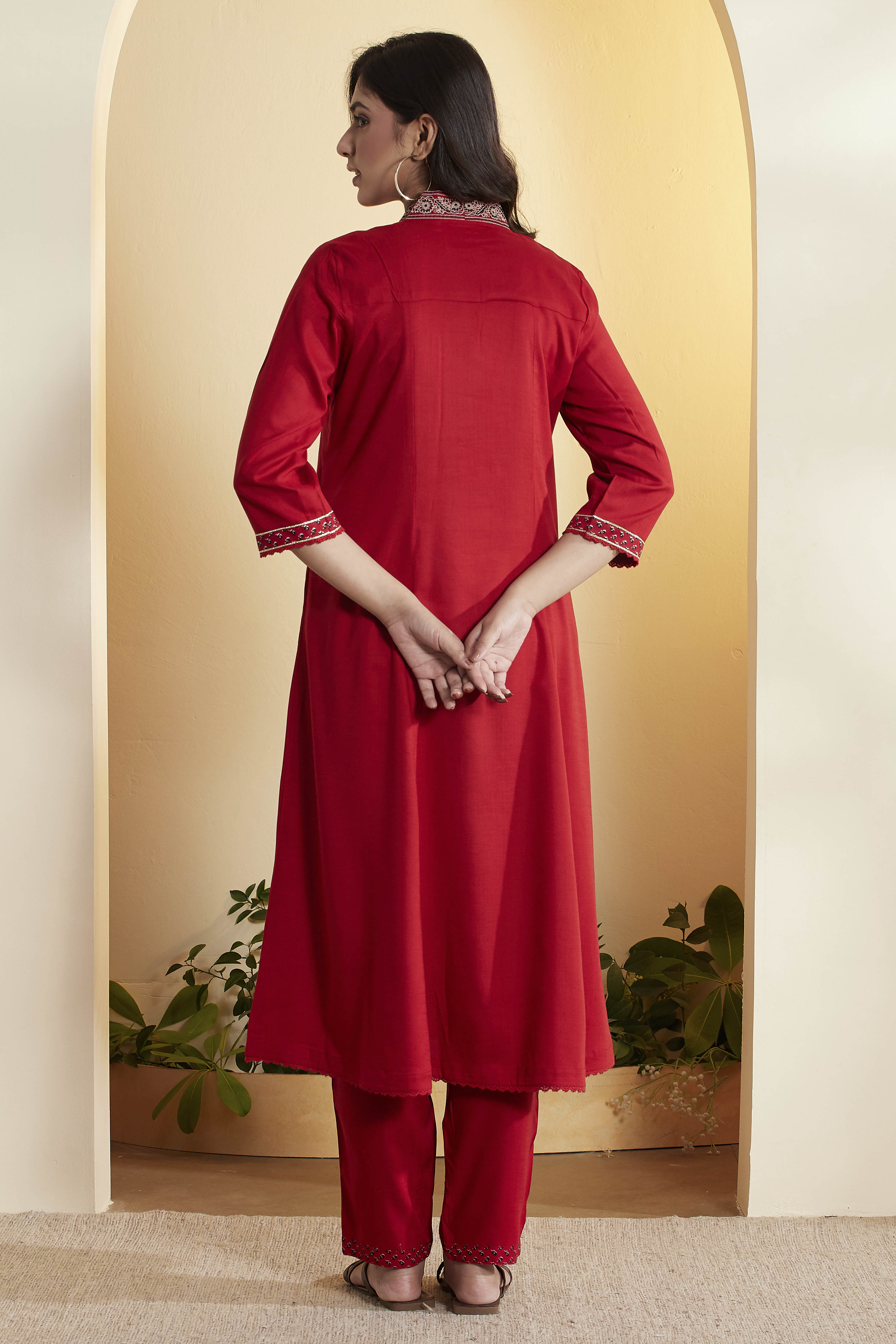 Red Viscose Rayon Straight Suit Set image number 5