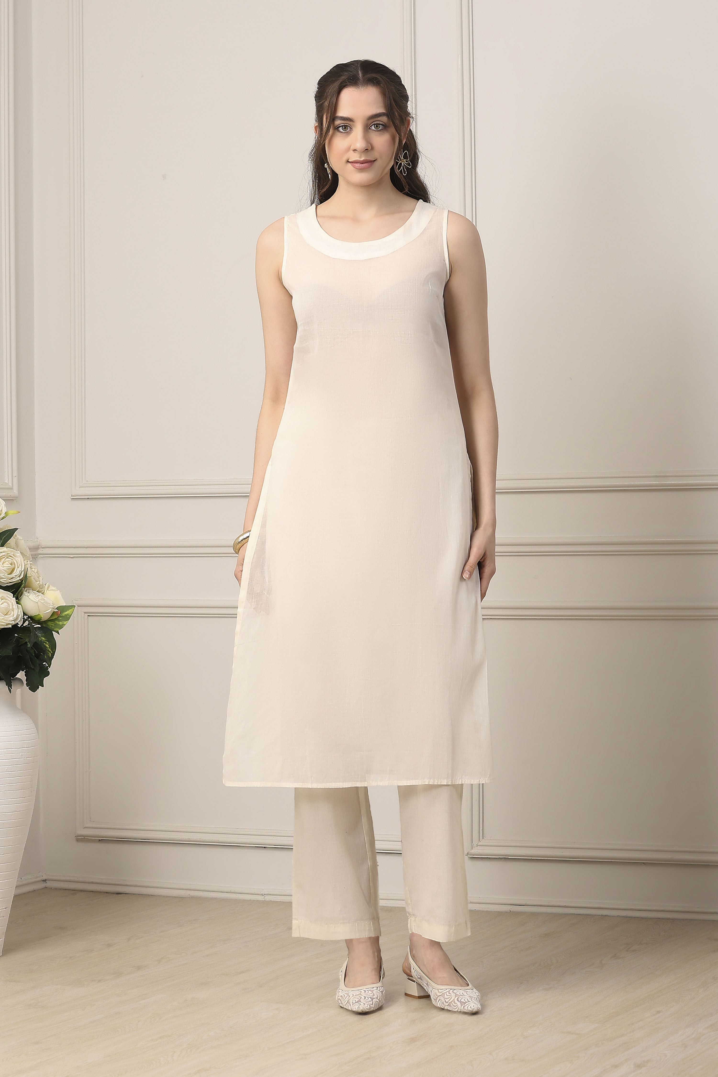 Ivory Cotton Yoke Embroidered A-Line Gathered Suit Set image number 6