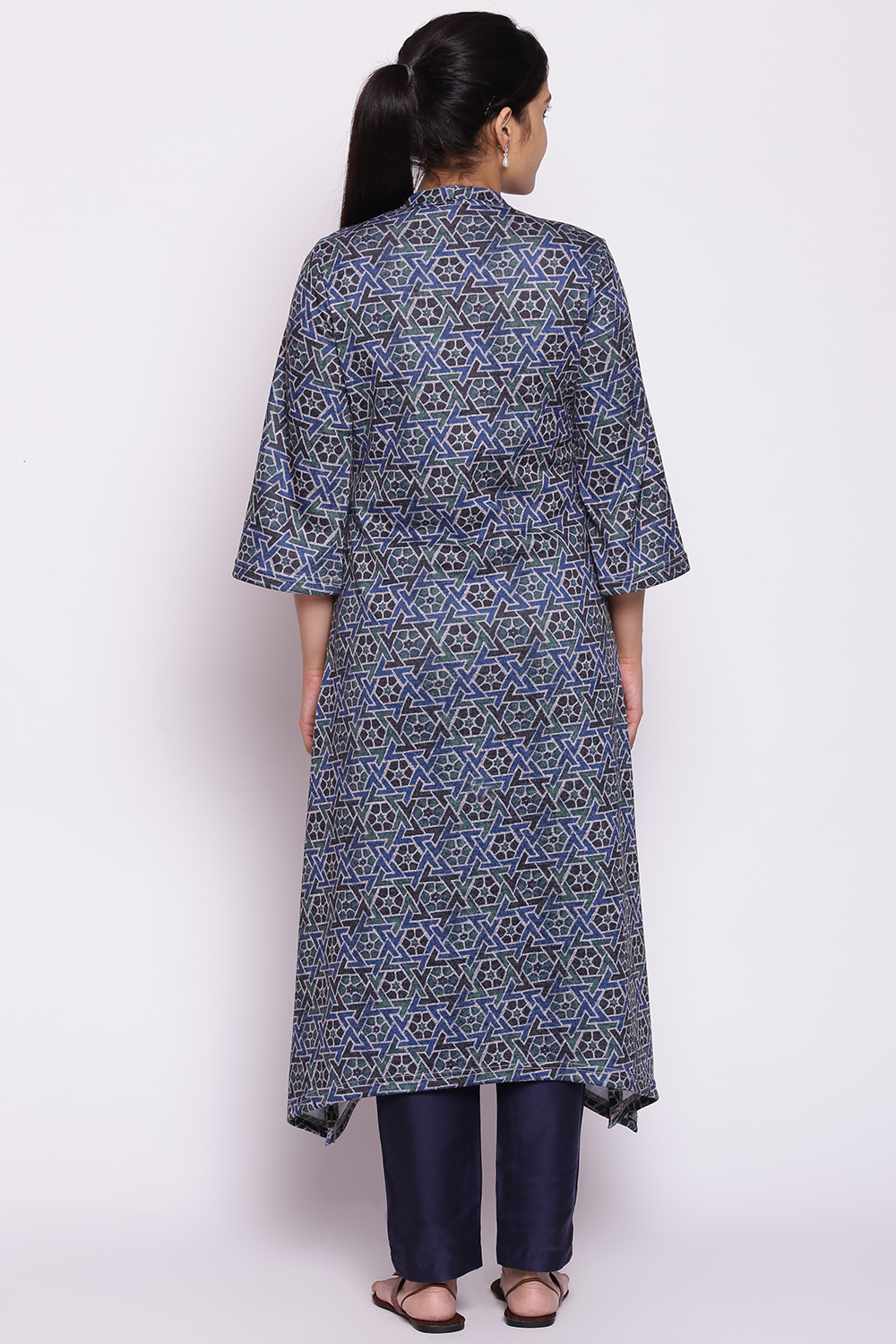 Maroon Woolen Printed Kurta image number 5