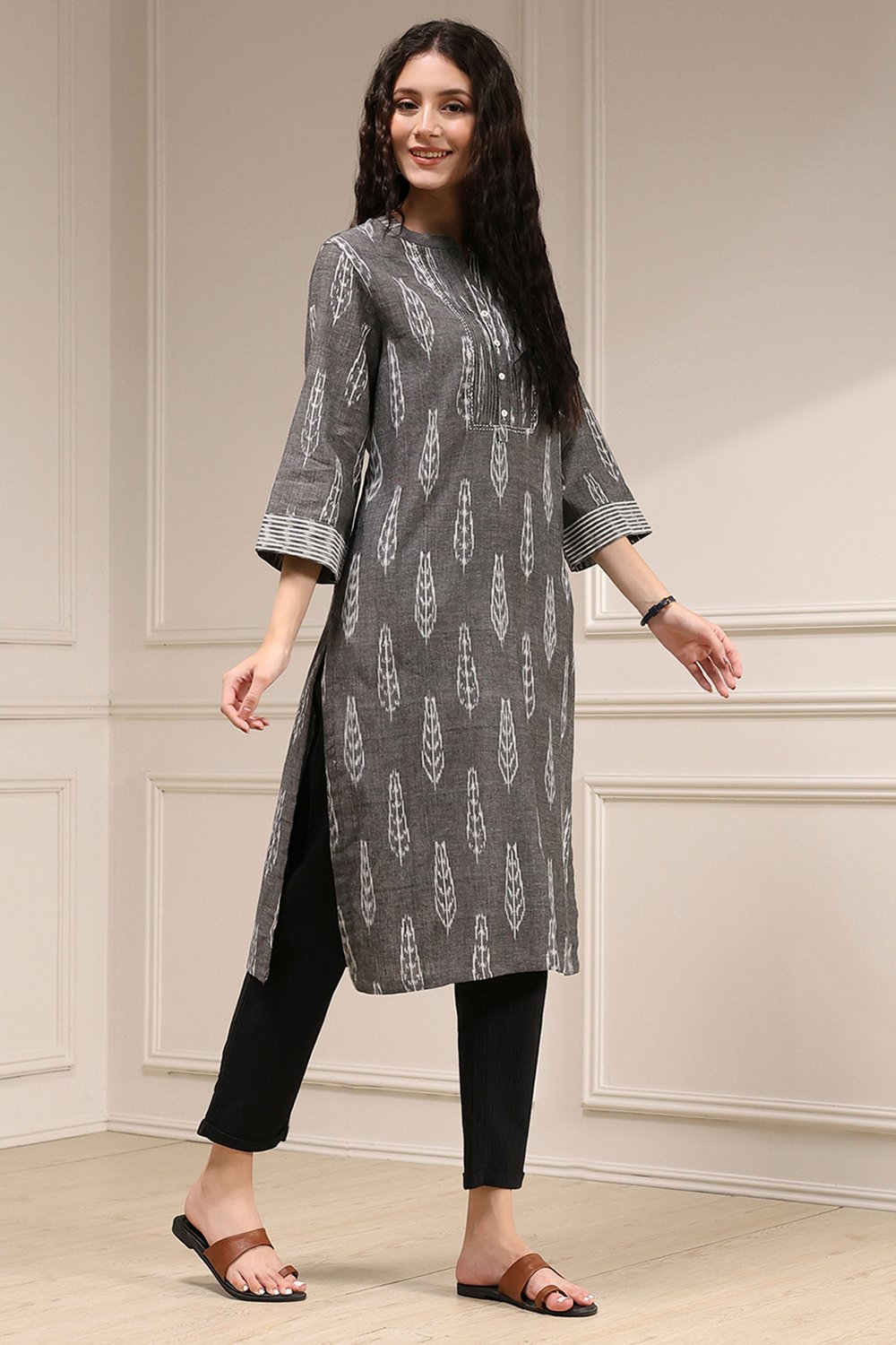 Grey Cotton Straight Yarndyed Kurta image number 4