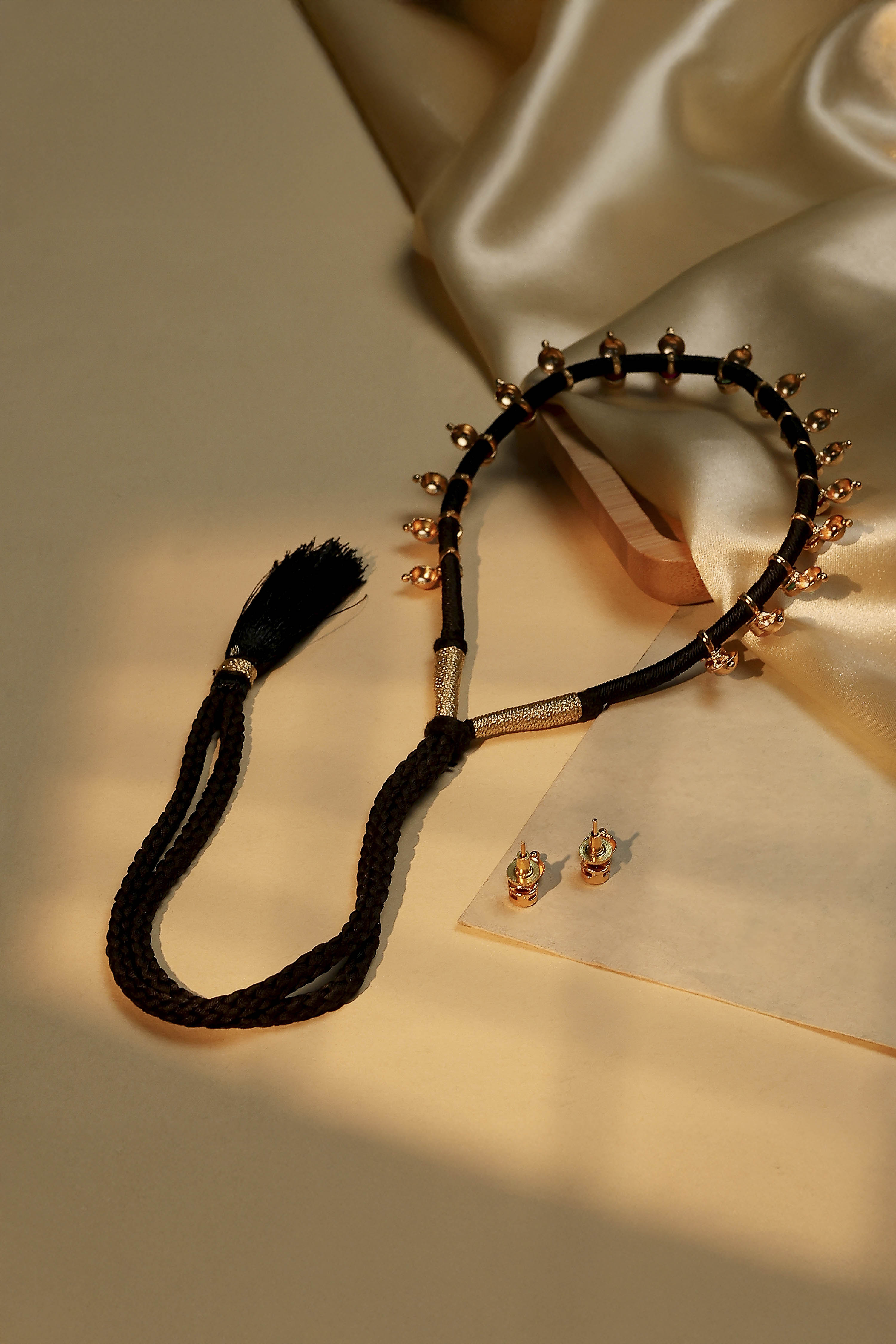 Multicolor Brass Necklace Set image number 2