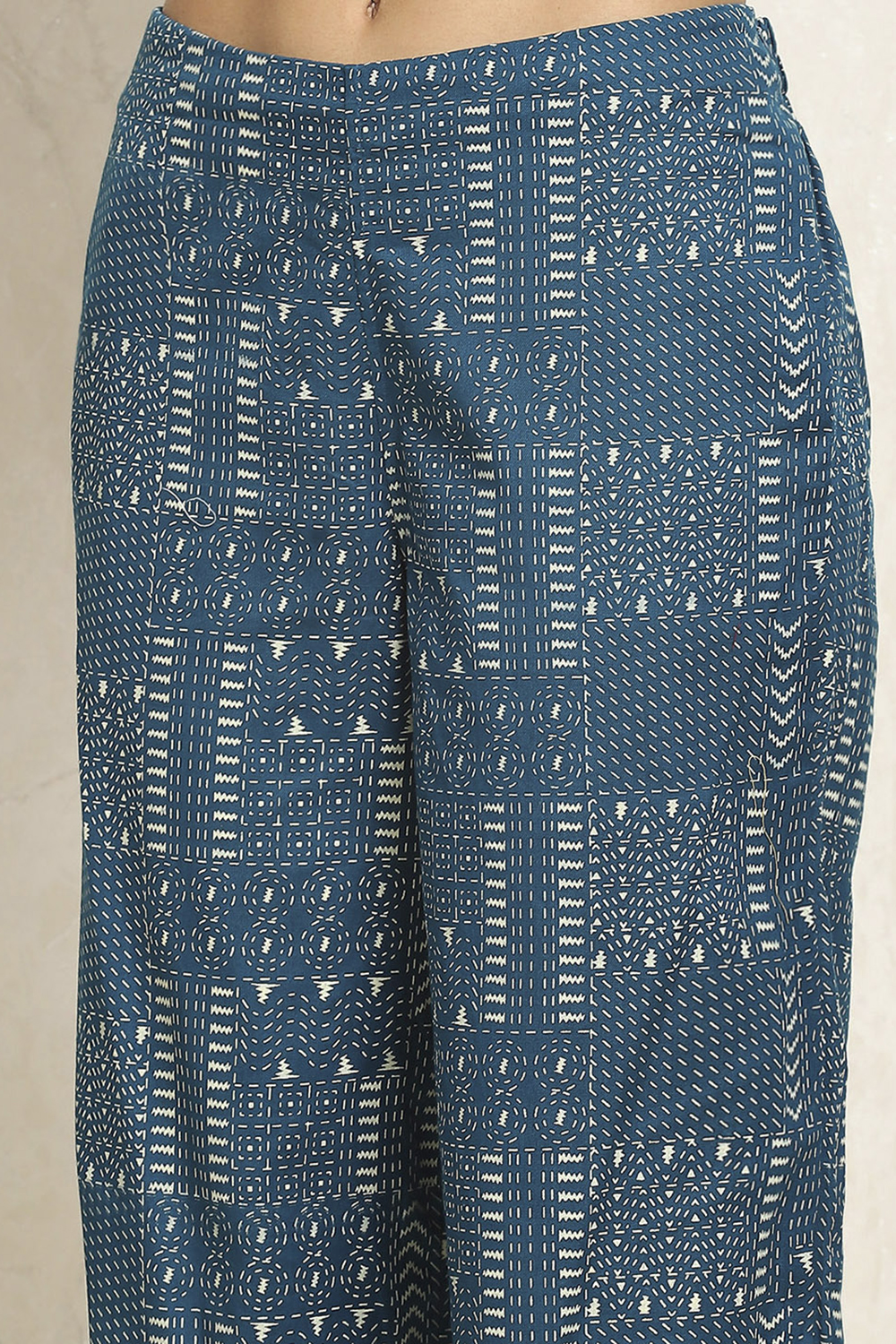 Off- White and Blue Cotton Printed Unstitched Suit Set image number 3