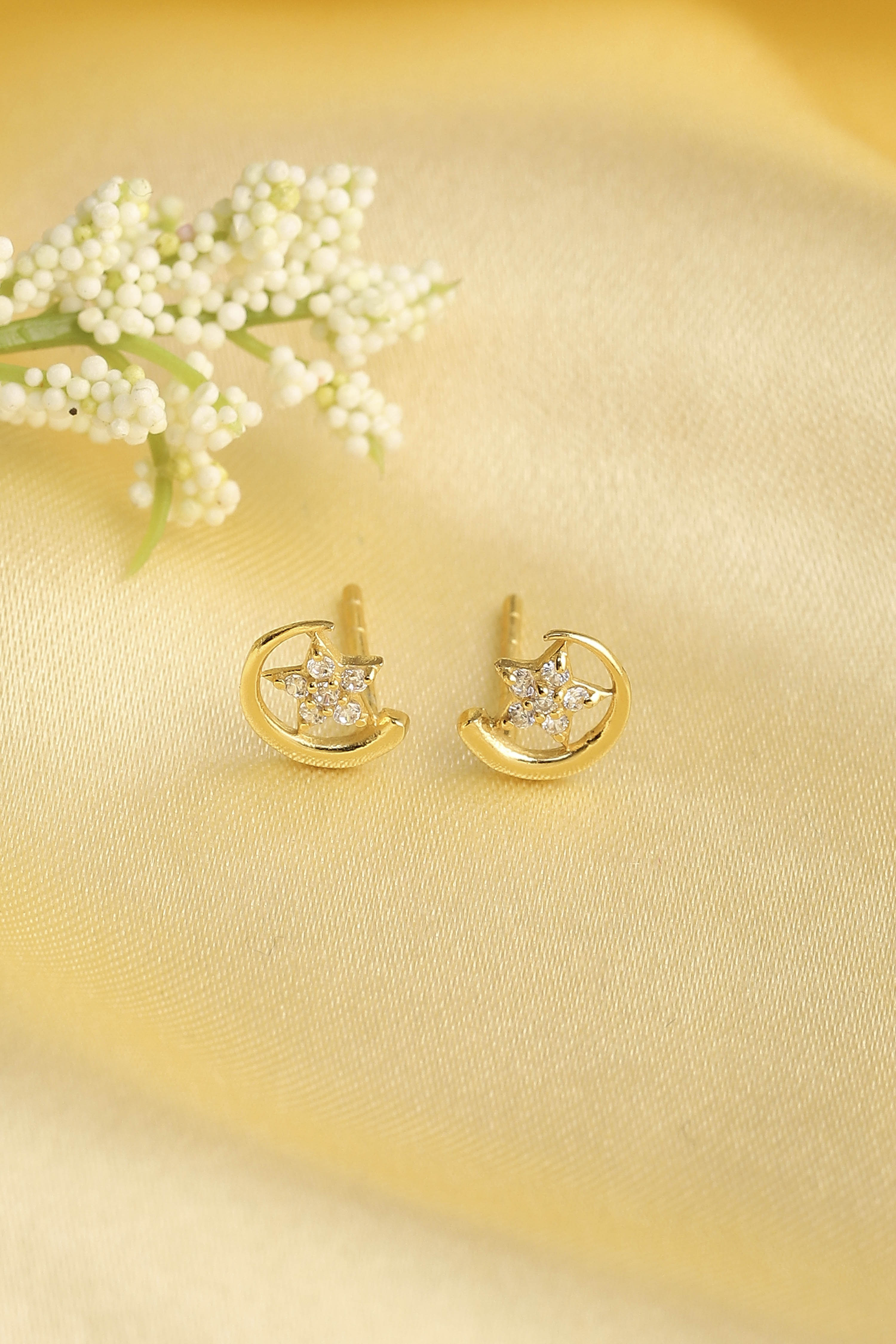 Gold Brass Studs image number 0