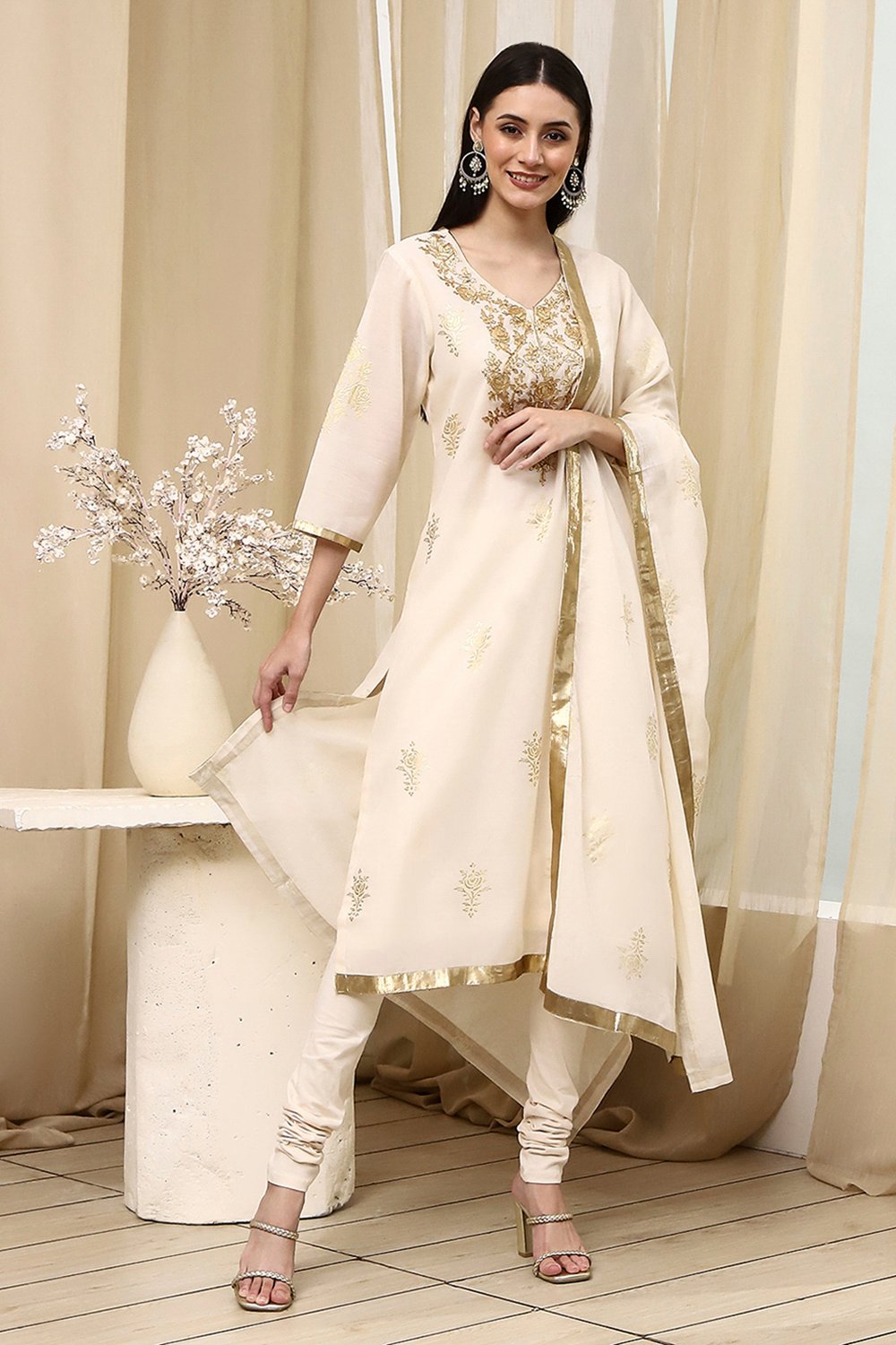 Mehendi Green Poly Chanderi Straight Suit Set image number 0