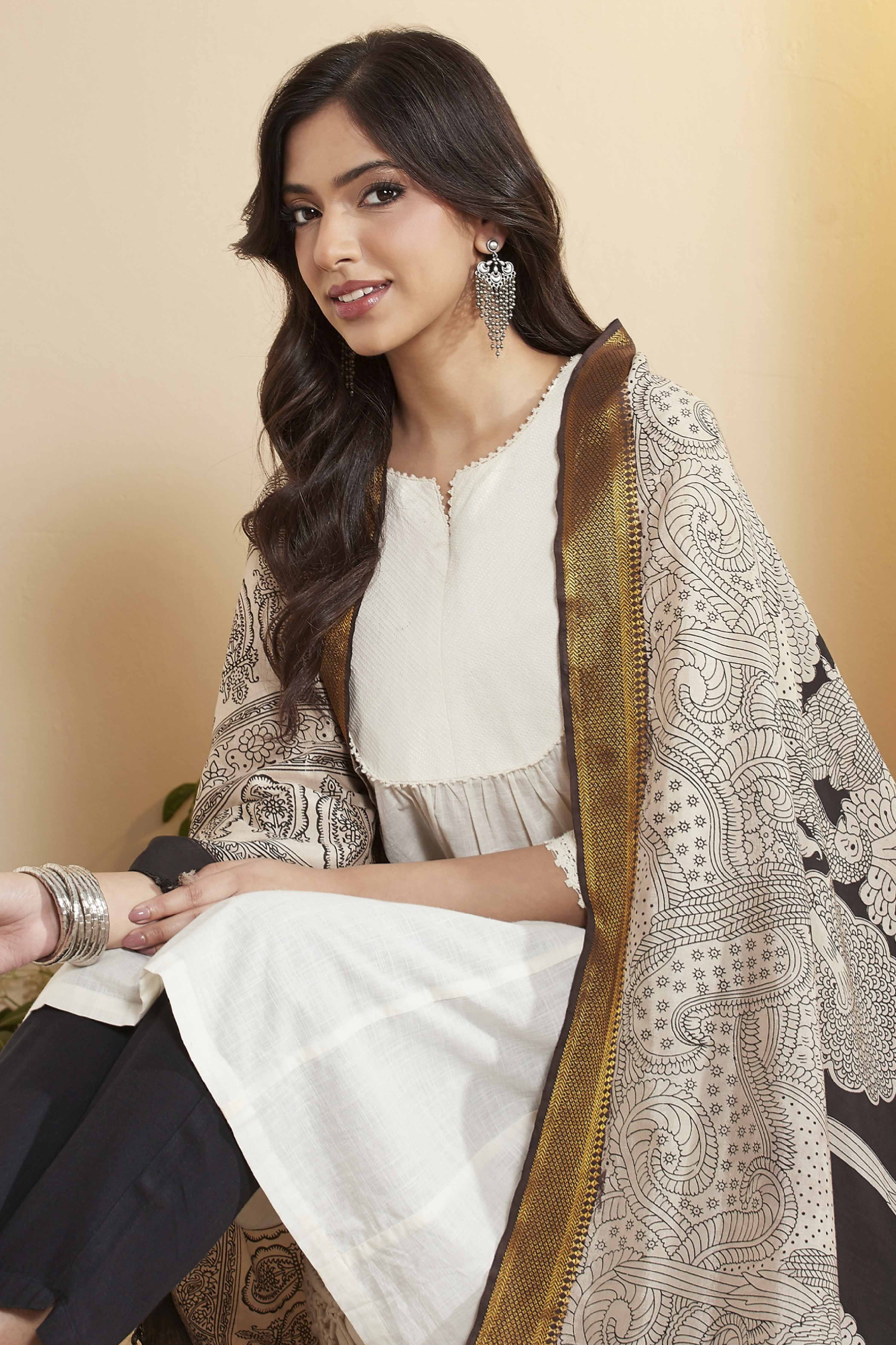 Black Chennur Silk Printed Dupatta image number 1