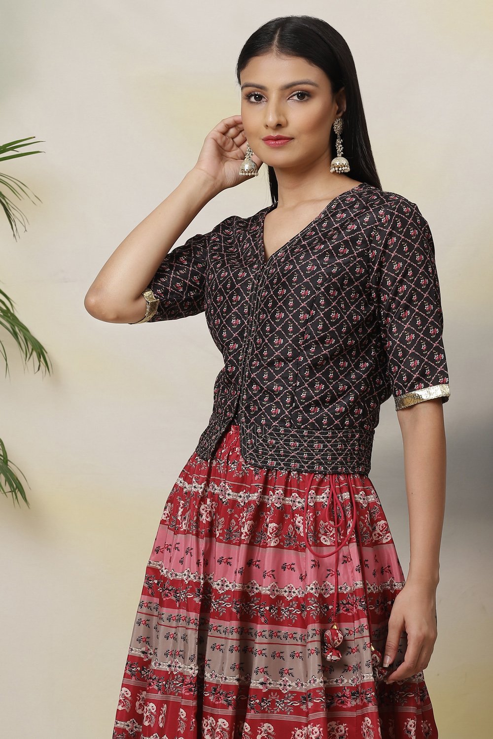 Black Straight Art Silk Printed Short Top image number 2