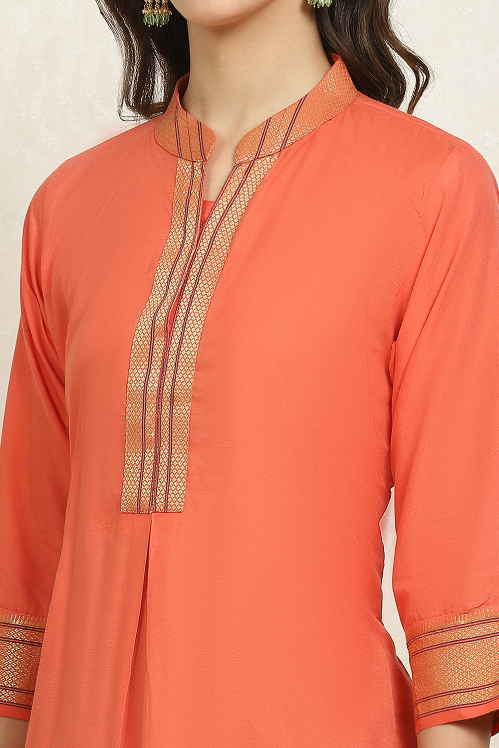 Maroon Cotton Handloom Unstitched Suit Set image number 2