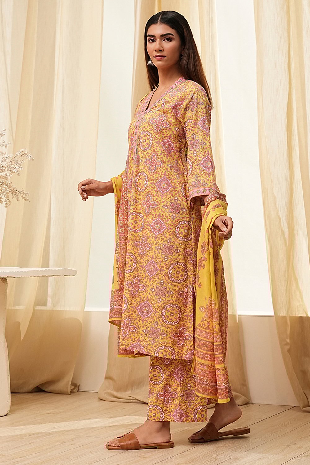 Green Cotton Printed Straight Suit Set image number 3